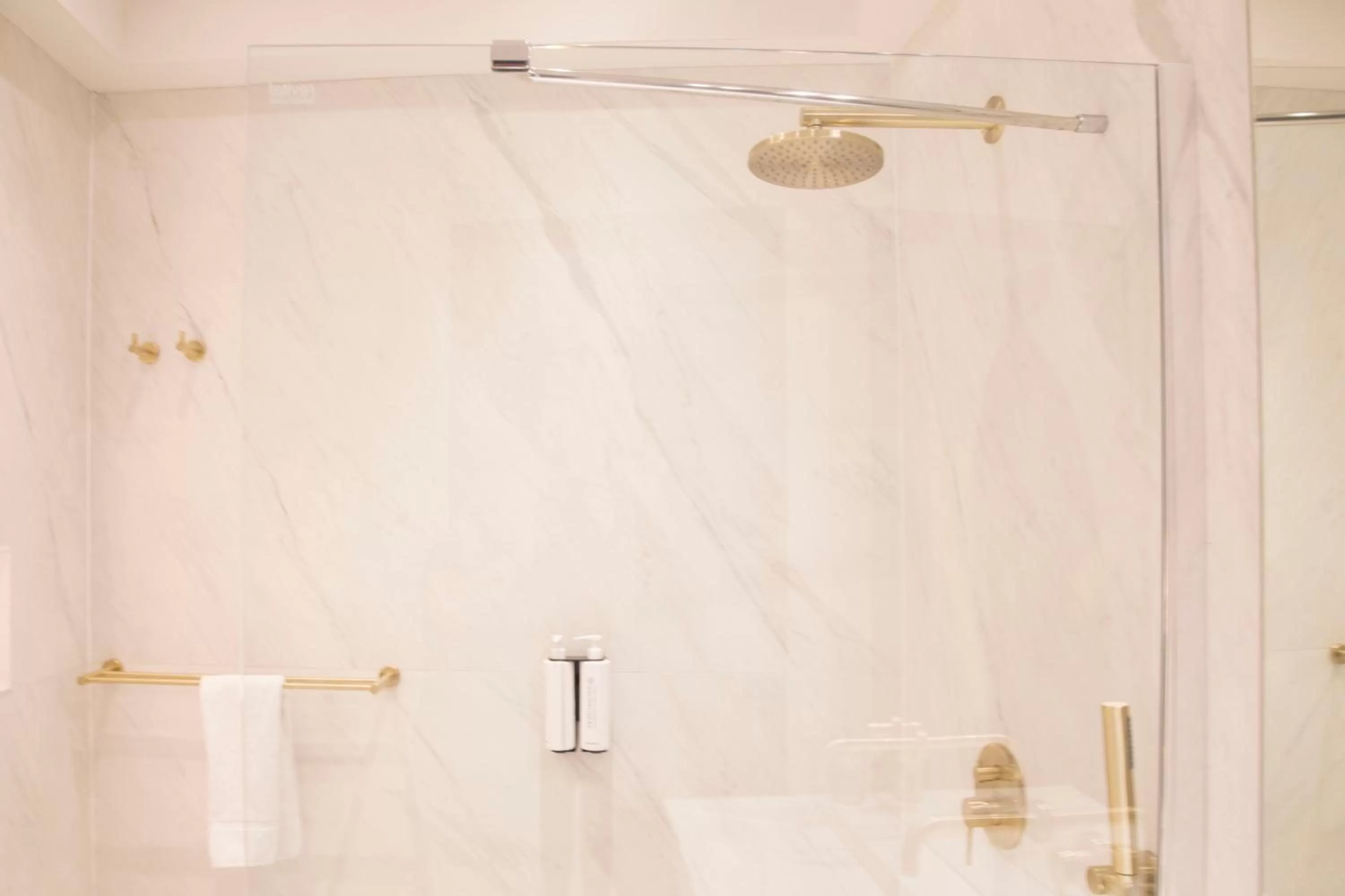 Bathroom in House of Amstel