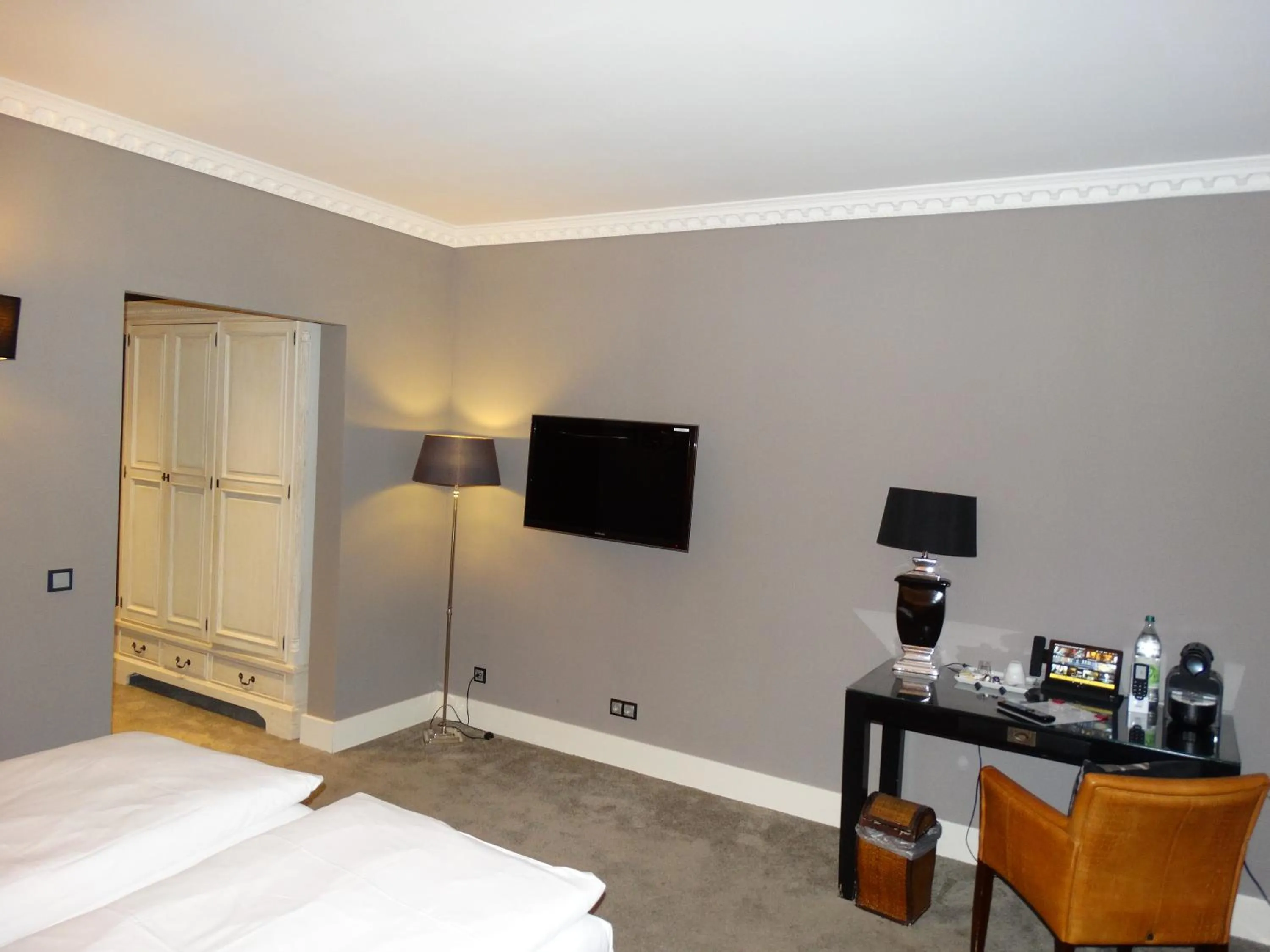 TV and multimedia, Bed in Boutique-Hotel GEORGES