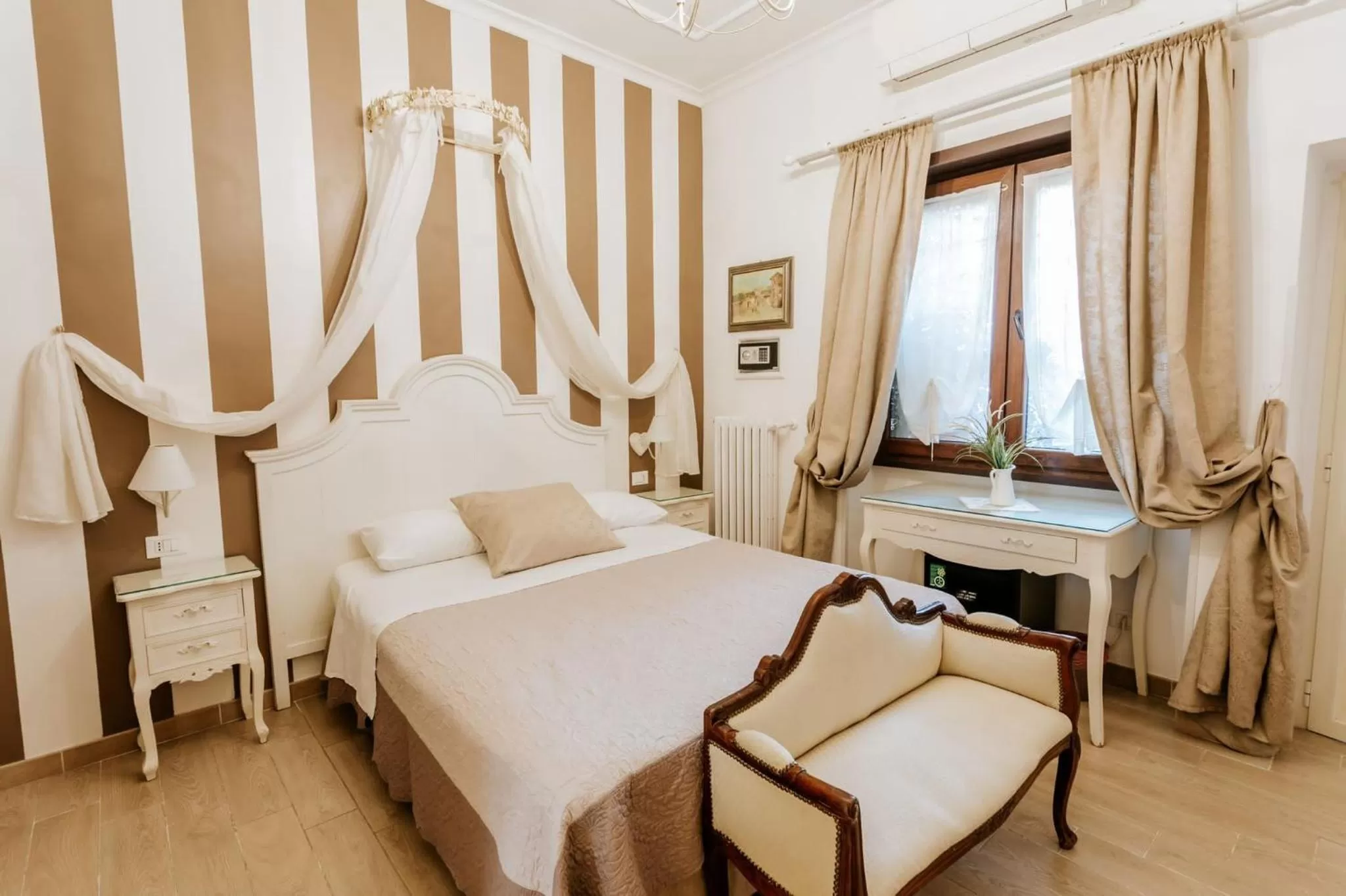 Bed in Vatican Boutique inn