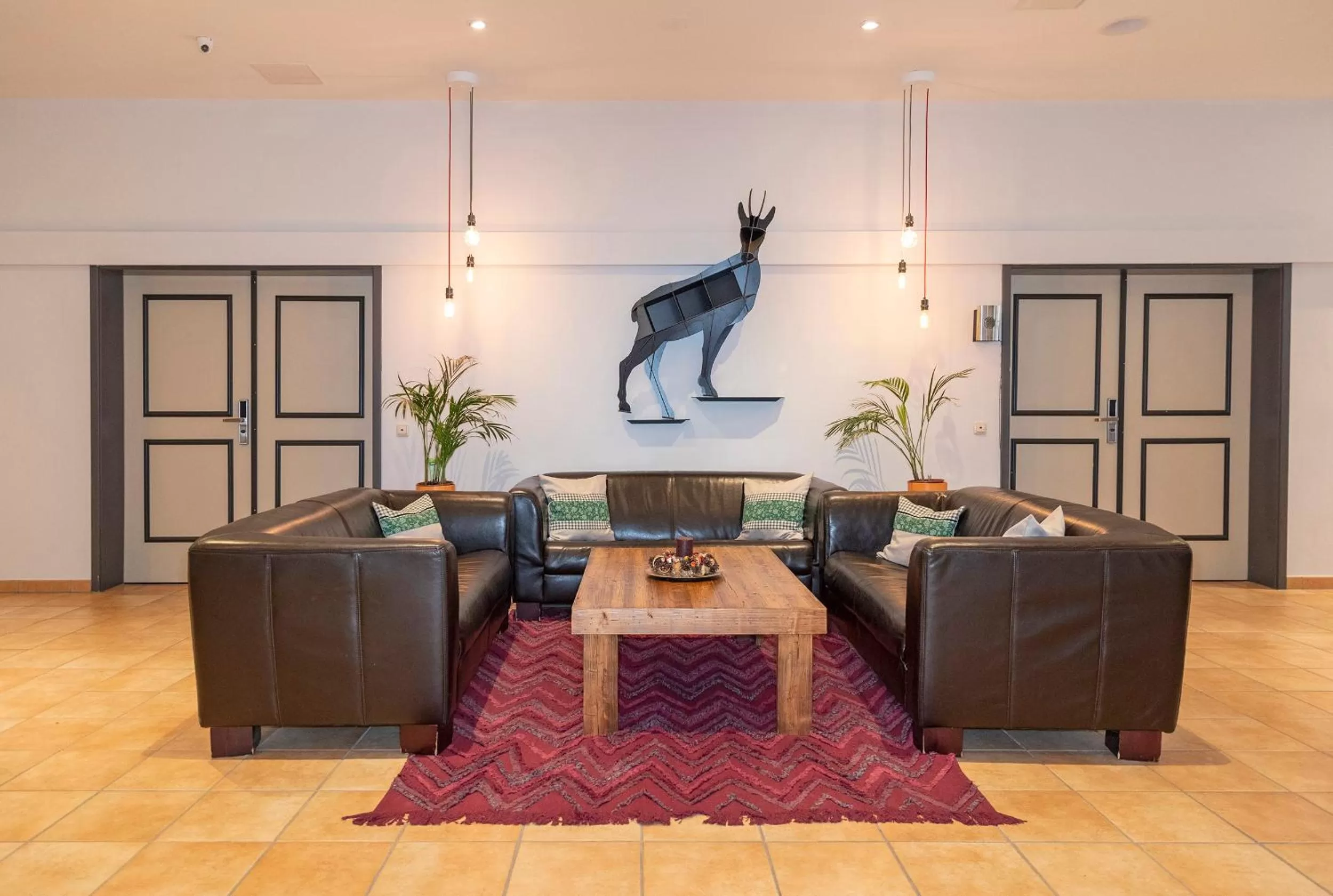 Communal lounge/ TV room, Lobby/Reception in Hotel Hohenaschau