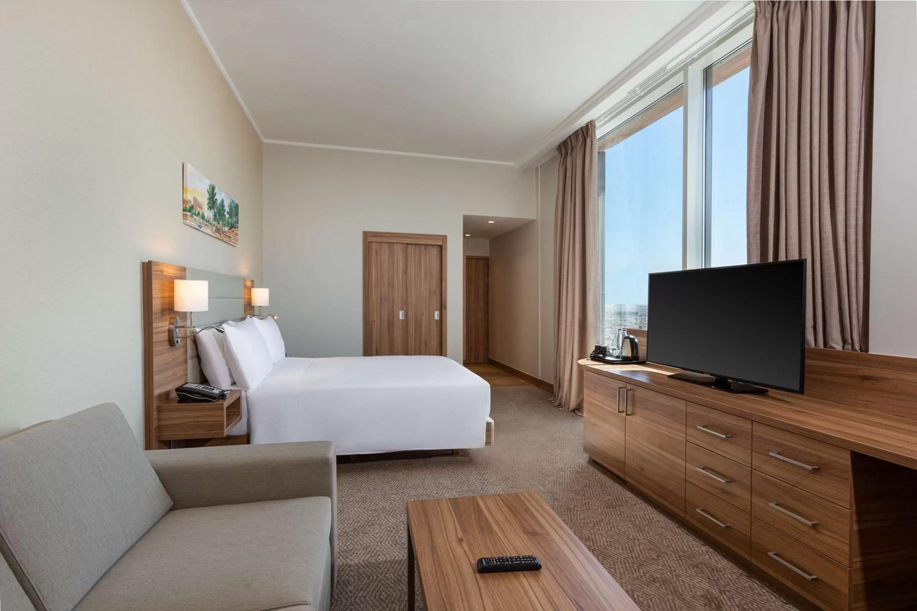 Bedroom, Bed in Hilton Garden Inn Riyadh Financial District