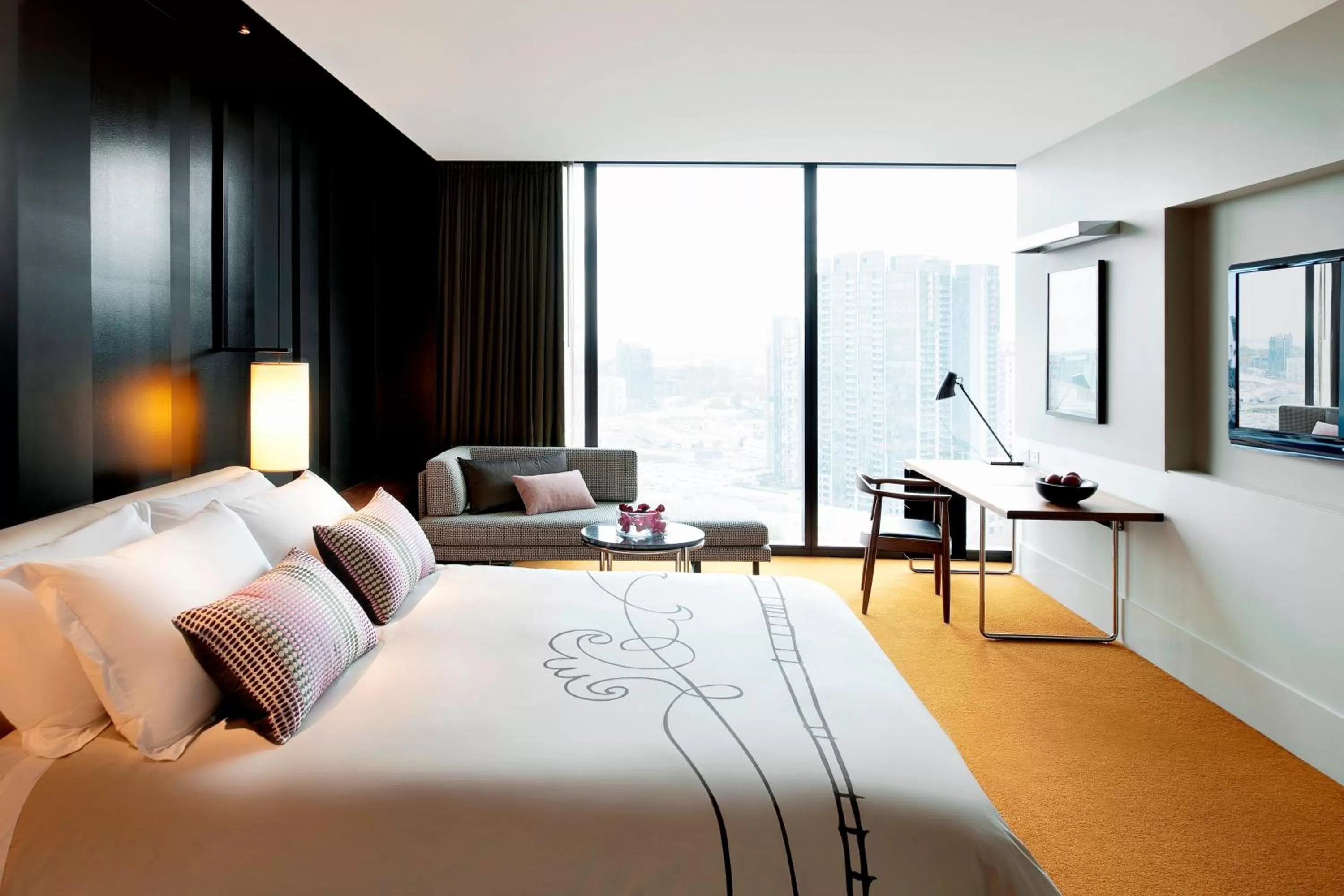 Bedroom, Bed in Crown Metropol Melbourne