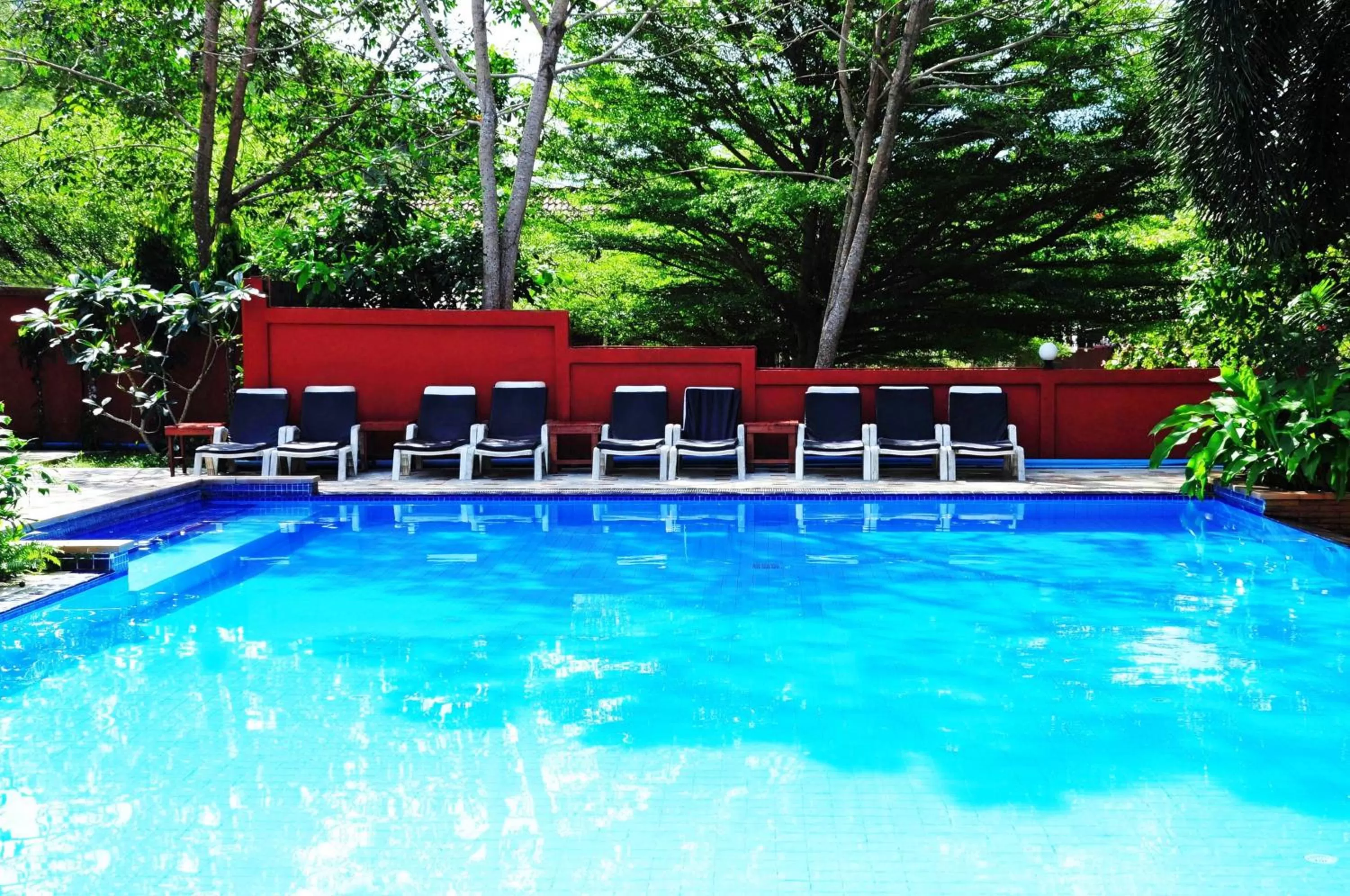 Swimming pool in Alina Grande Hotel & Resort
