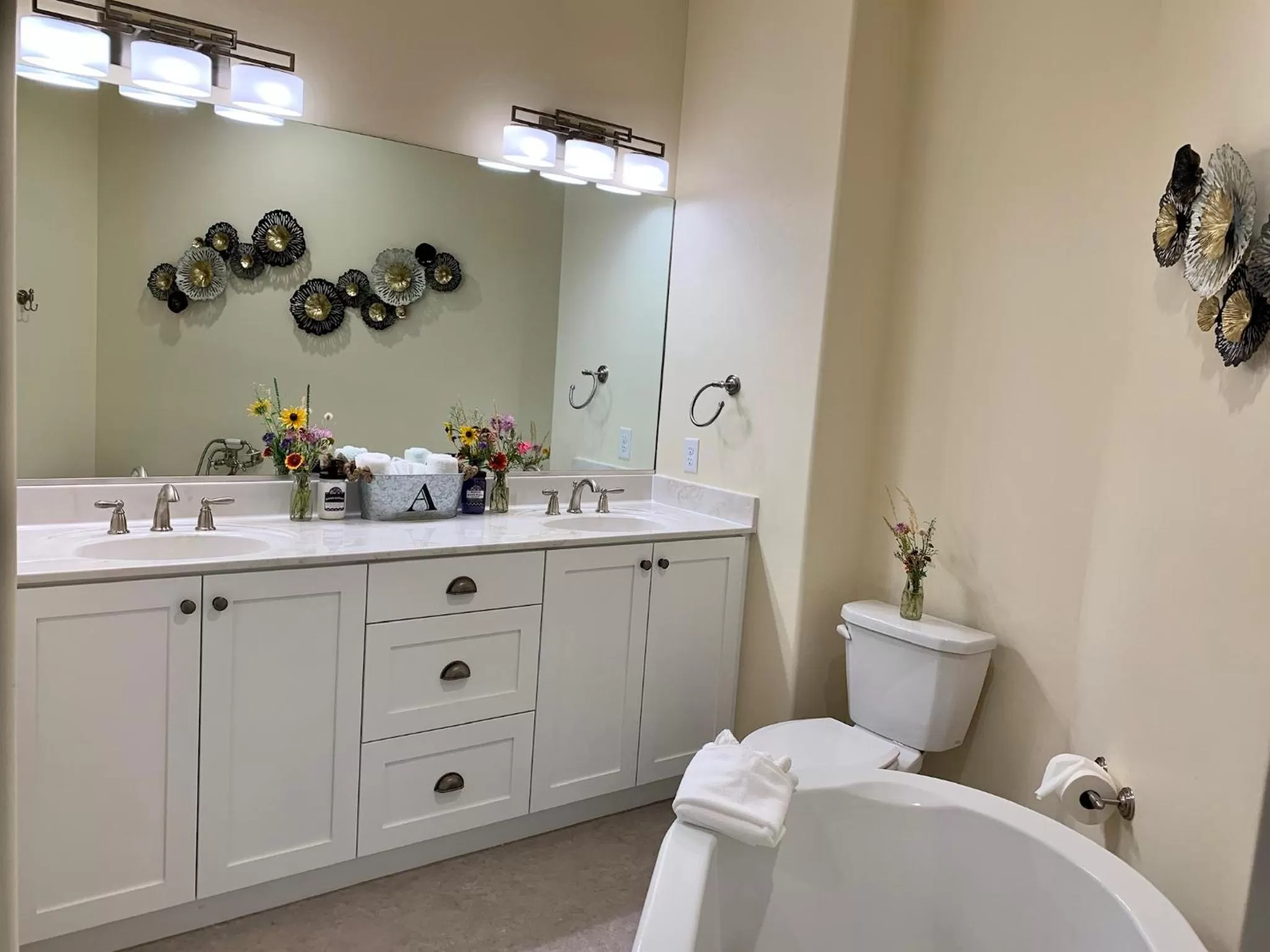 Bathroom, Coffee/Tea Facilities in Annie's Place Bed & Breakfast