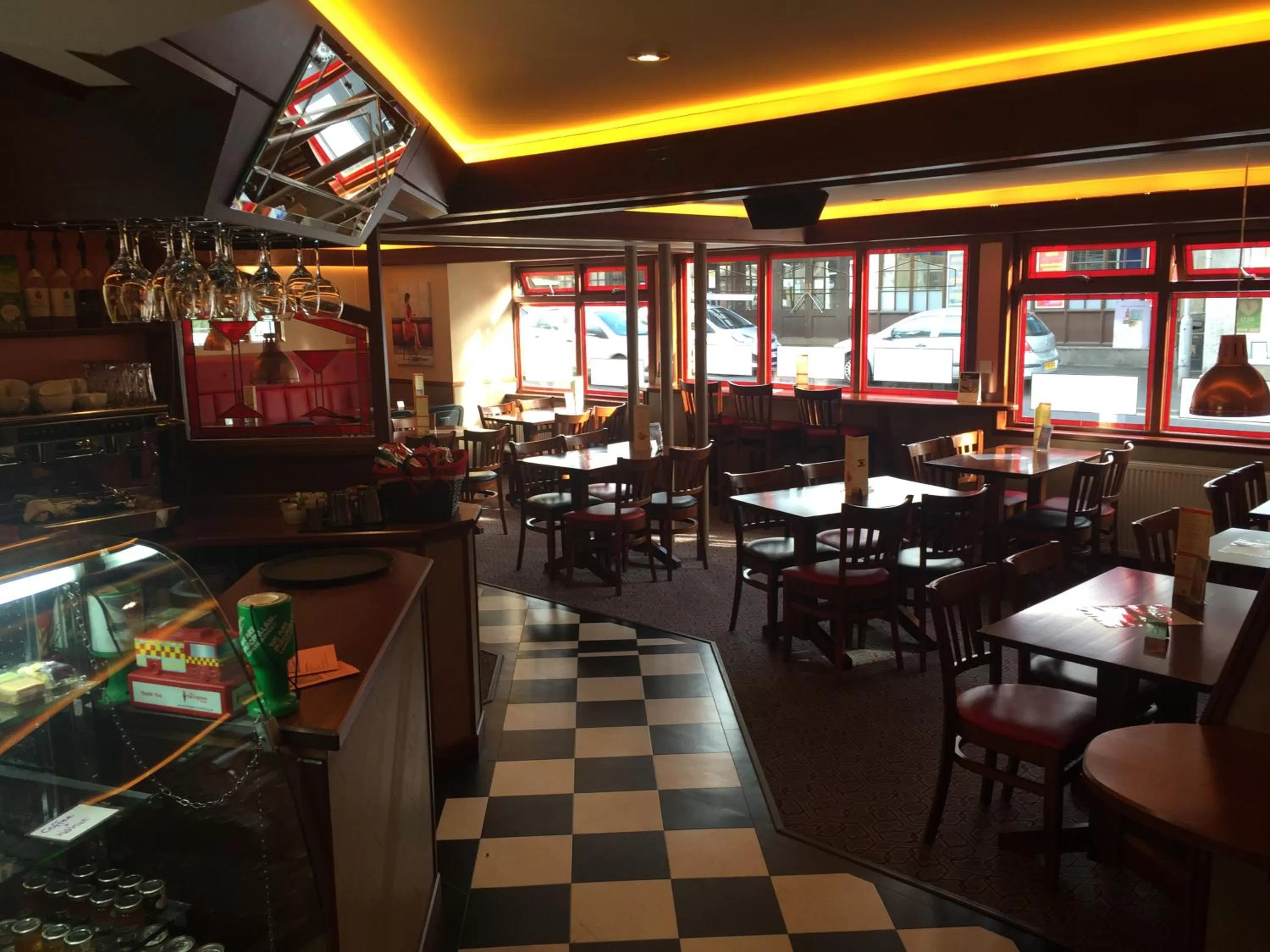 Food and drinks in Buchan Hotel