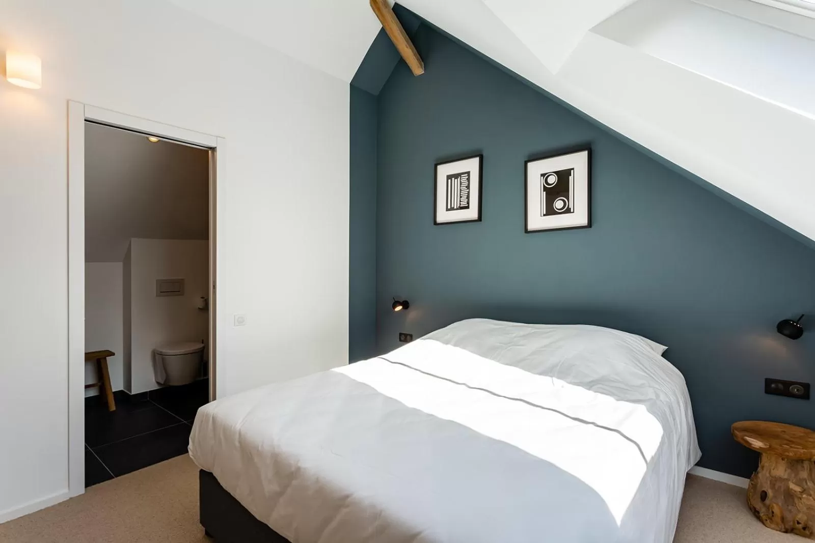 Bed in HARAS DE BARRY