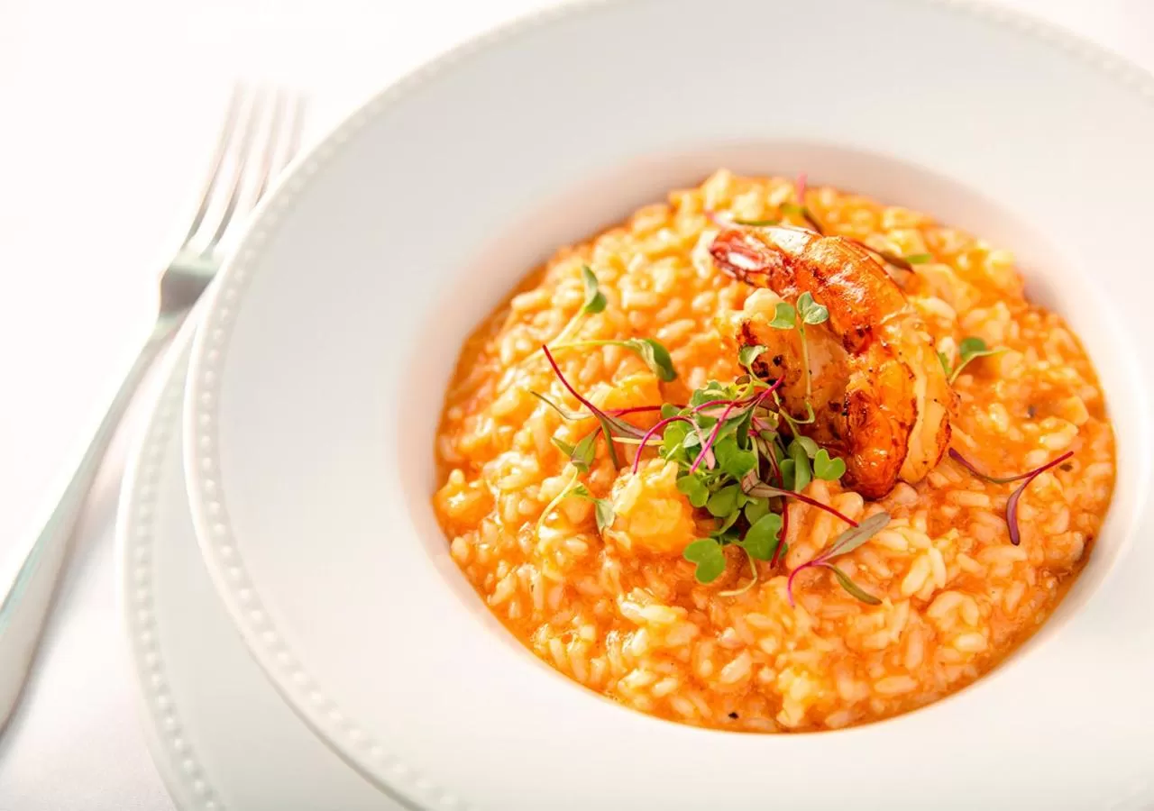 Meals in Estanplaza Nações Unidas