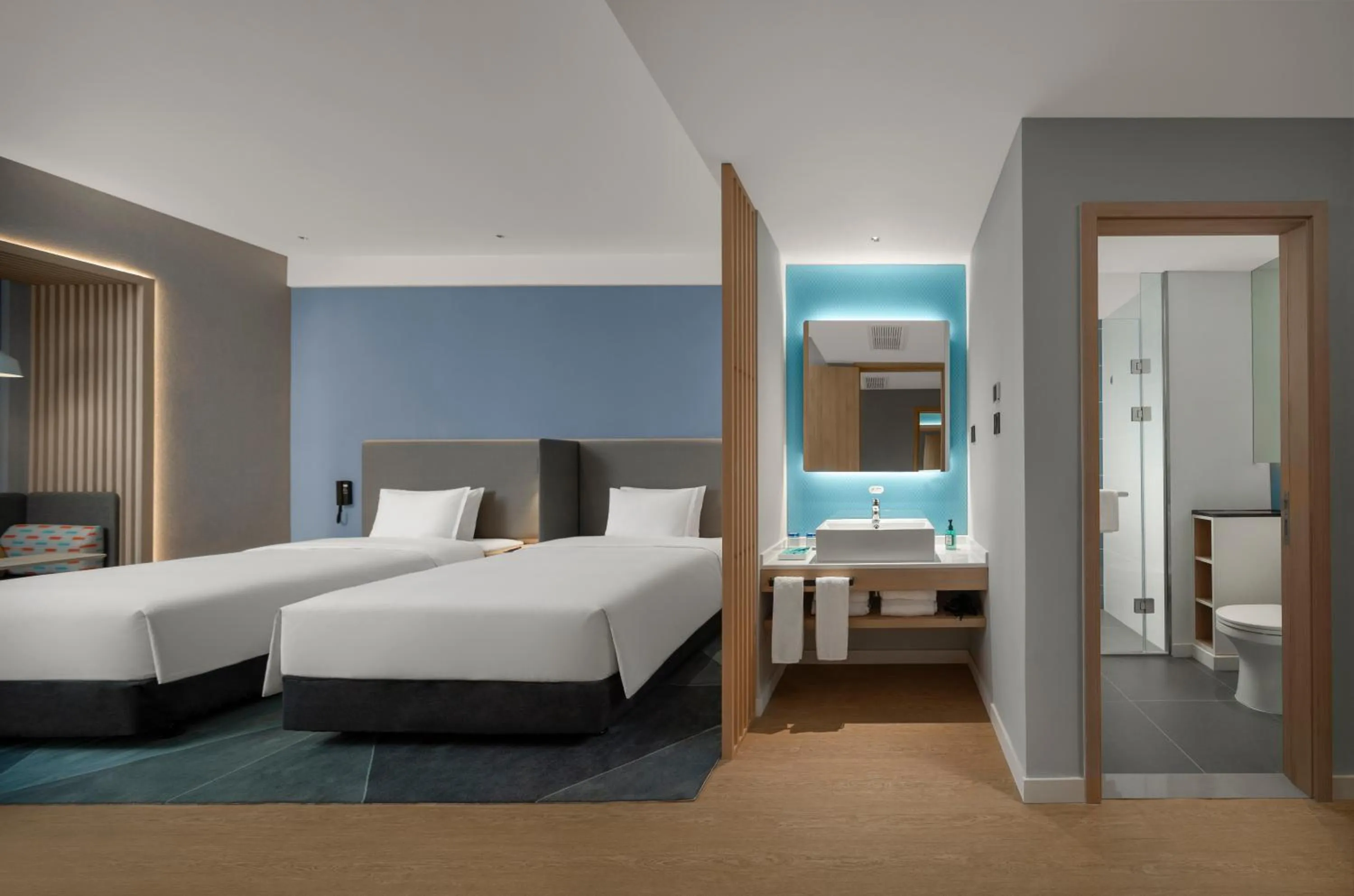 Larger Twin Room in Holiday Inn Express Nanchang Riverside, an IHG Hotel