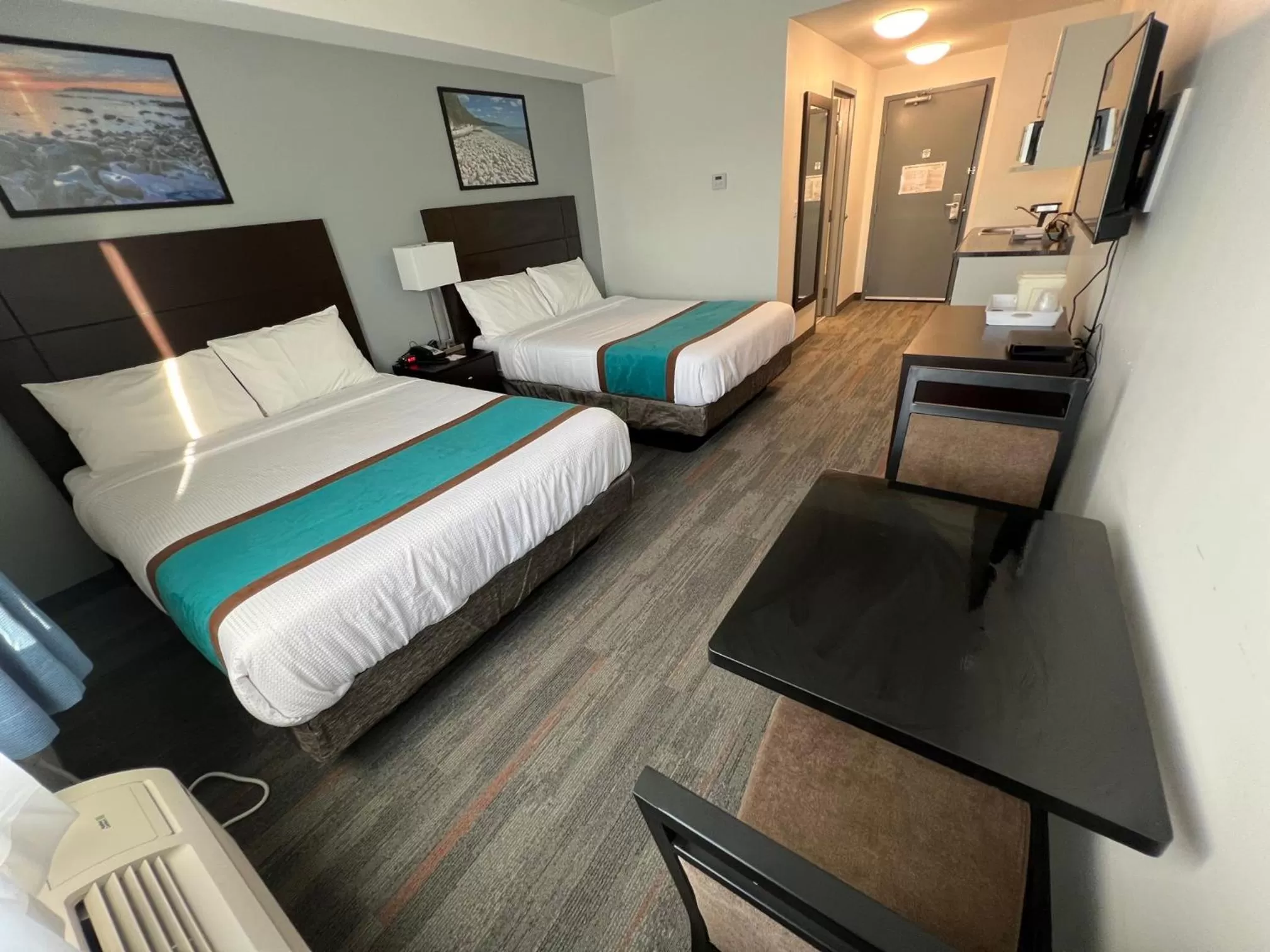 Bed in Travelodge by Wyndham Marathon