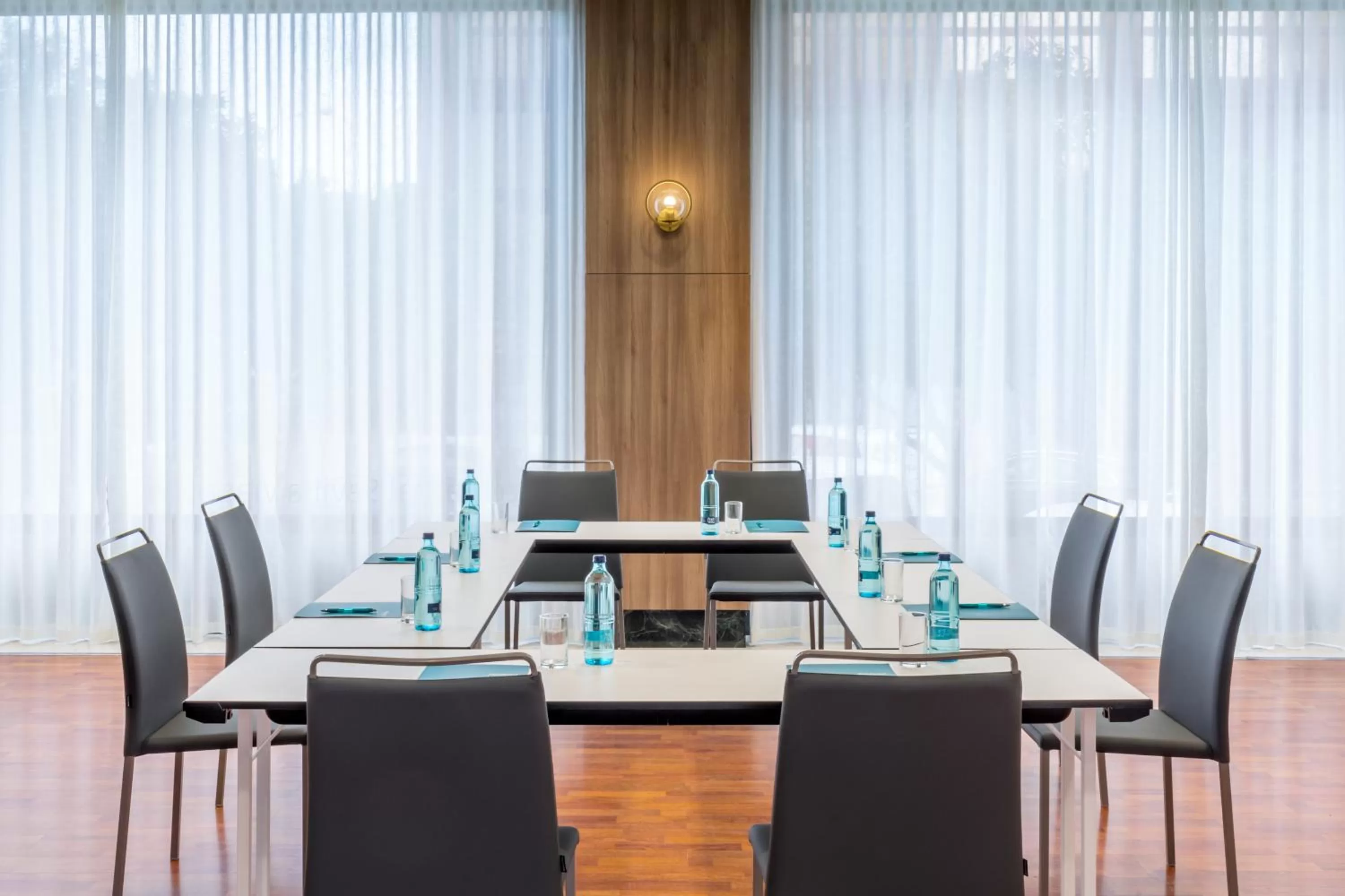 Business facilities in Occidental Sevilla Viapol