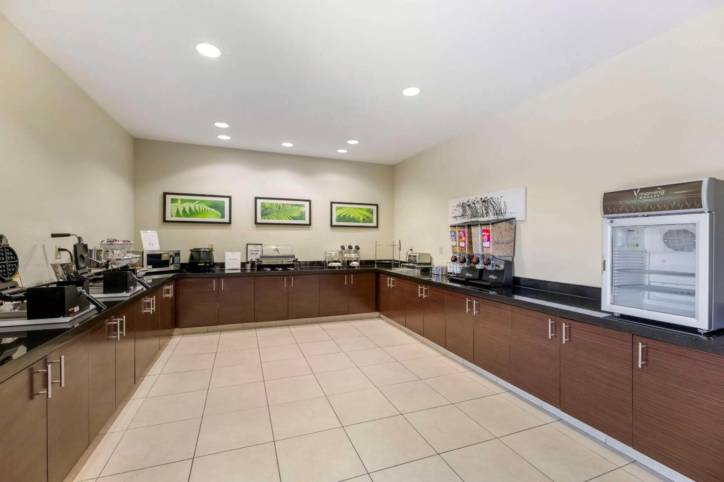 Breakfast in Sleep Inn & Suites Carlsbad Caverns Area