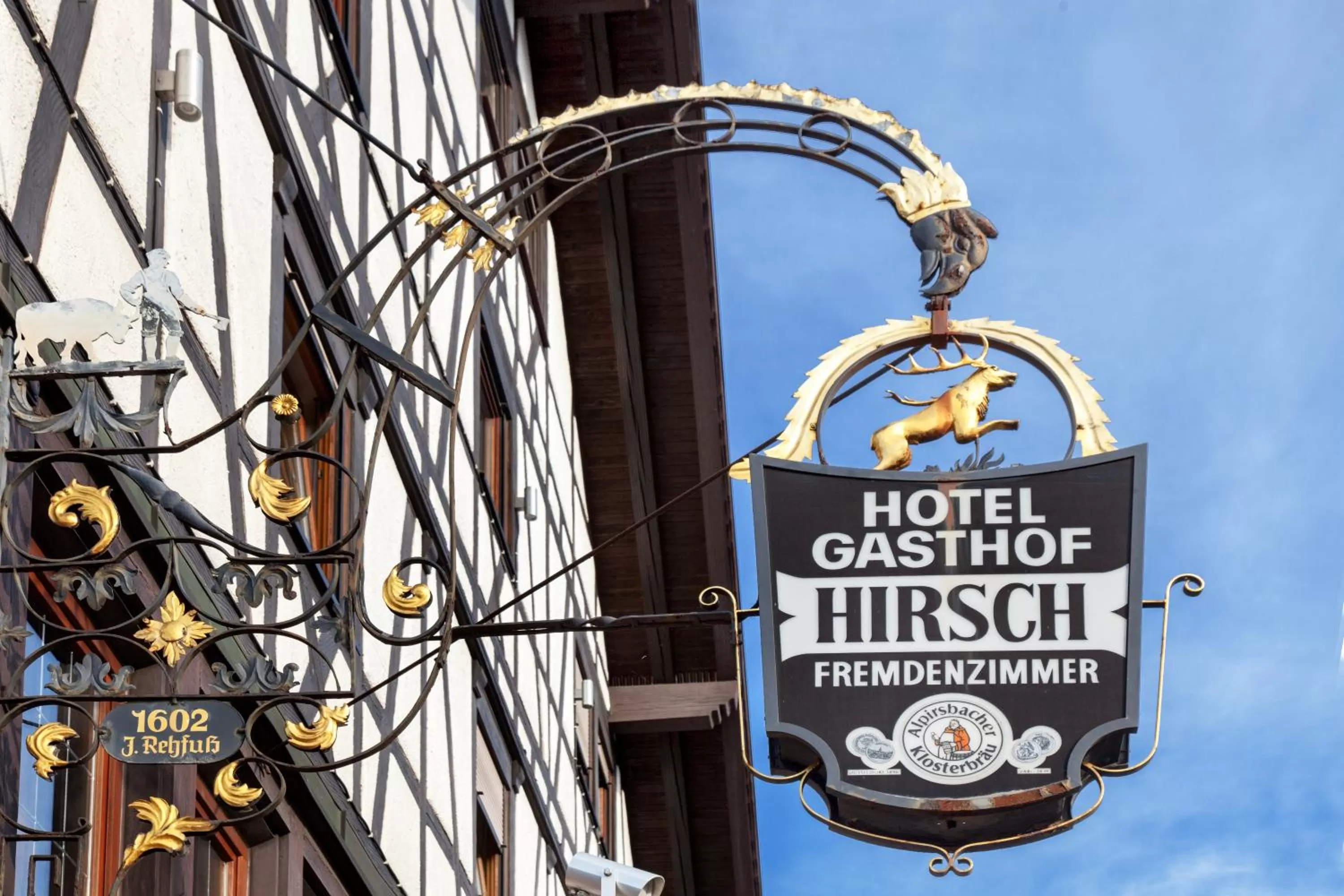 Facade/entrance in Landgasthof Hotel Hirsch
