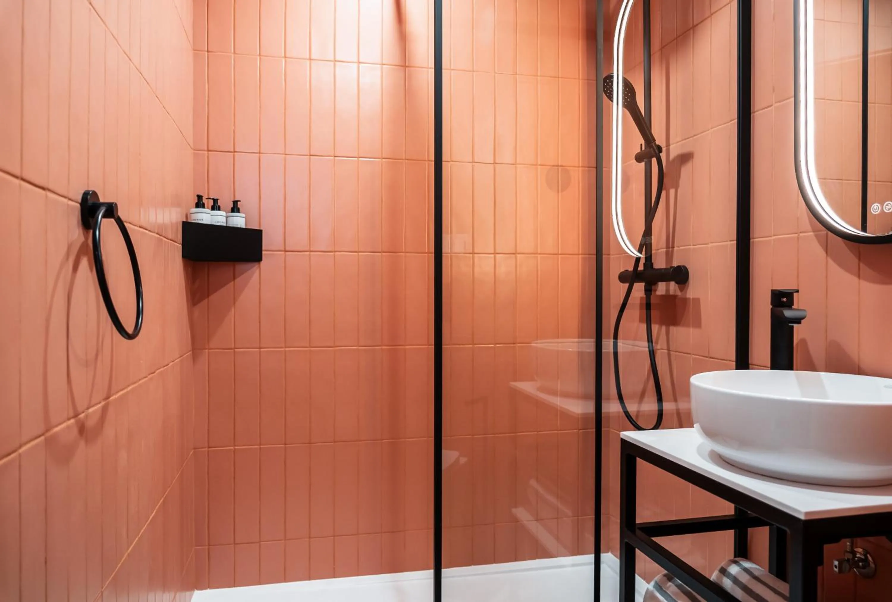 Bathroom in La Dépendance