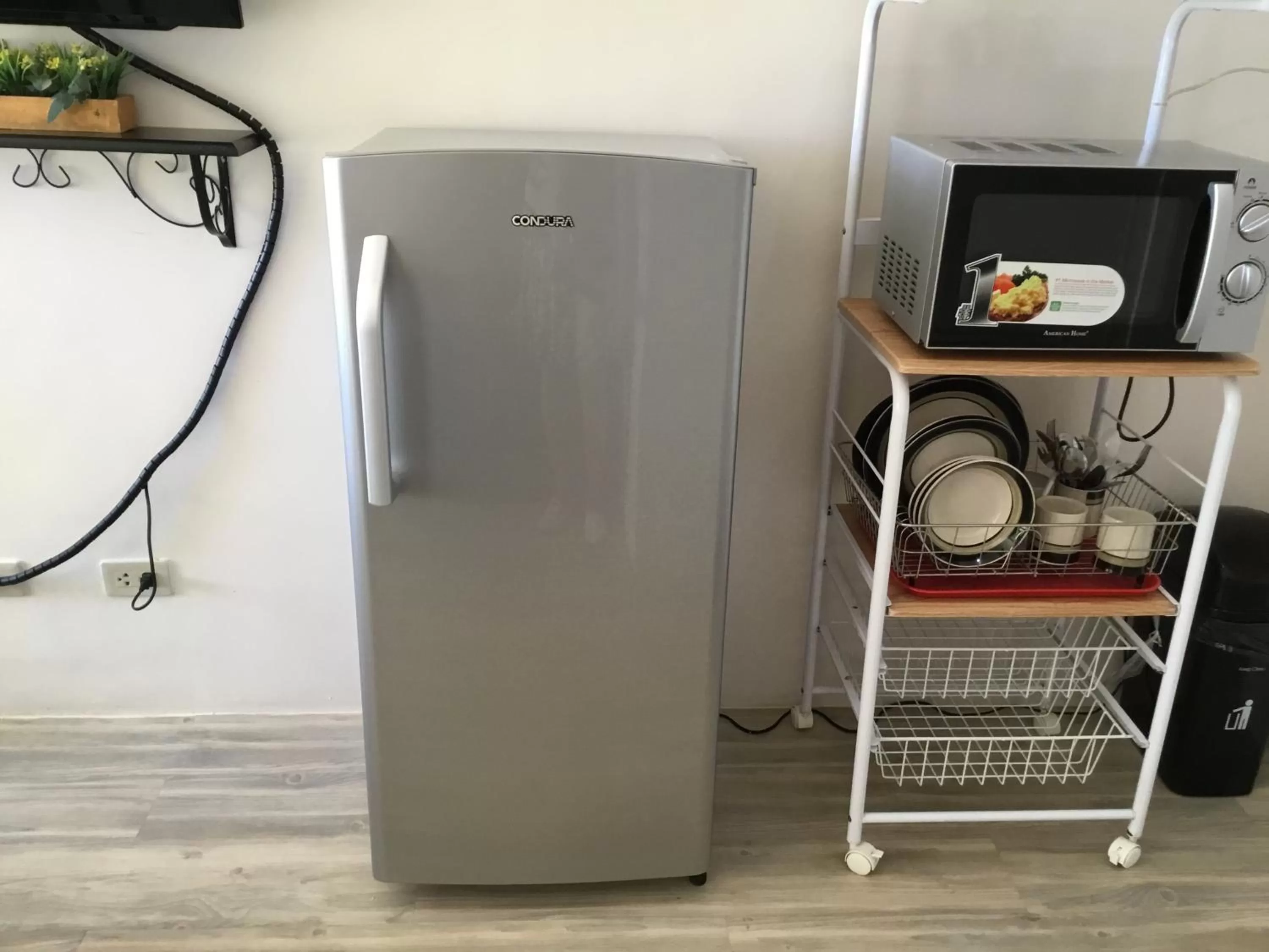 Condo with Free Swimming Pool & Viewing Deck