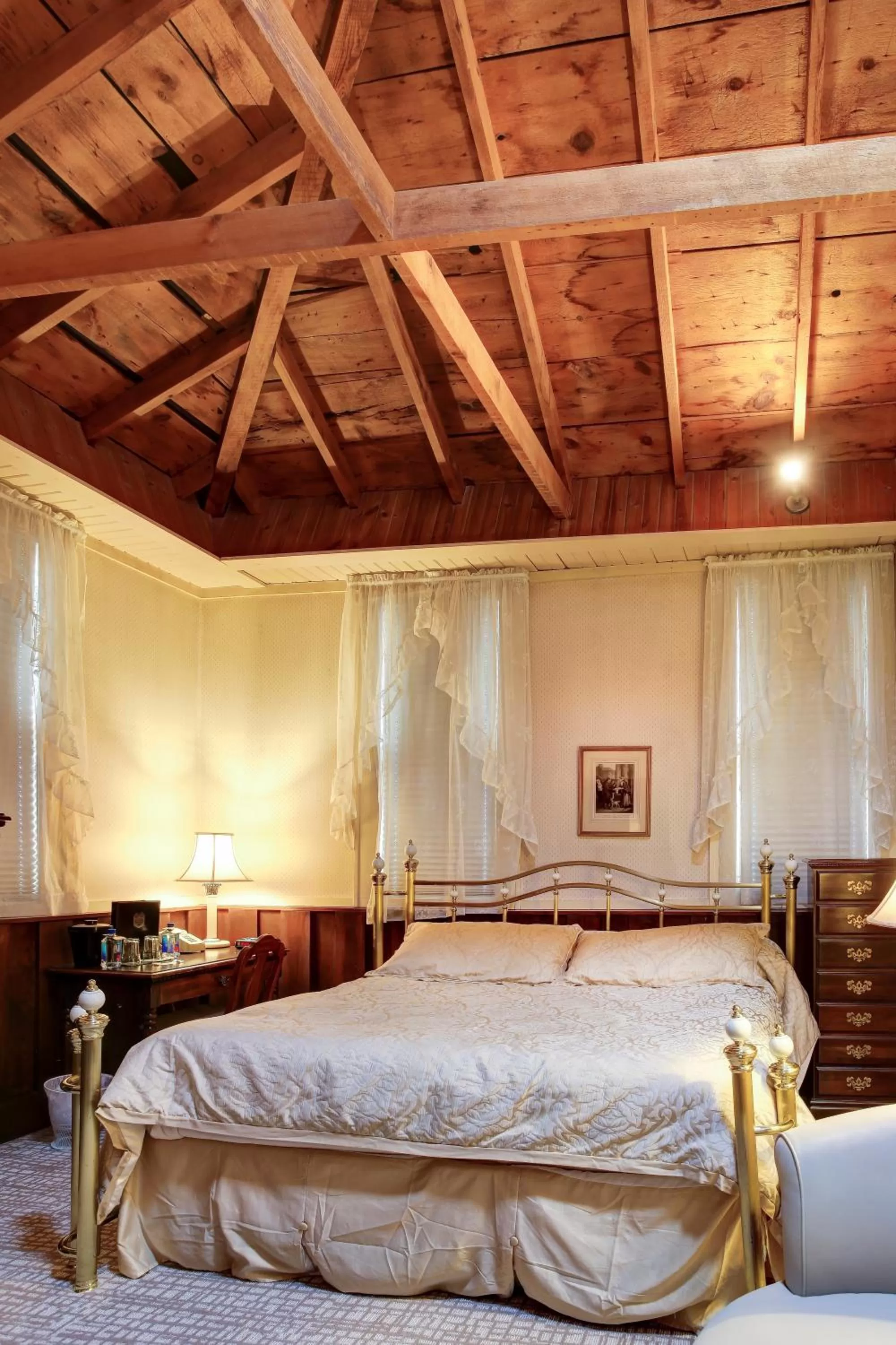 Photo of the whole room, Bed in Afton House Inn