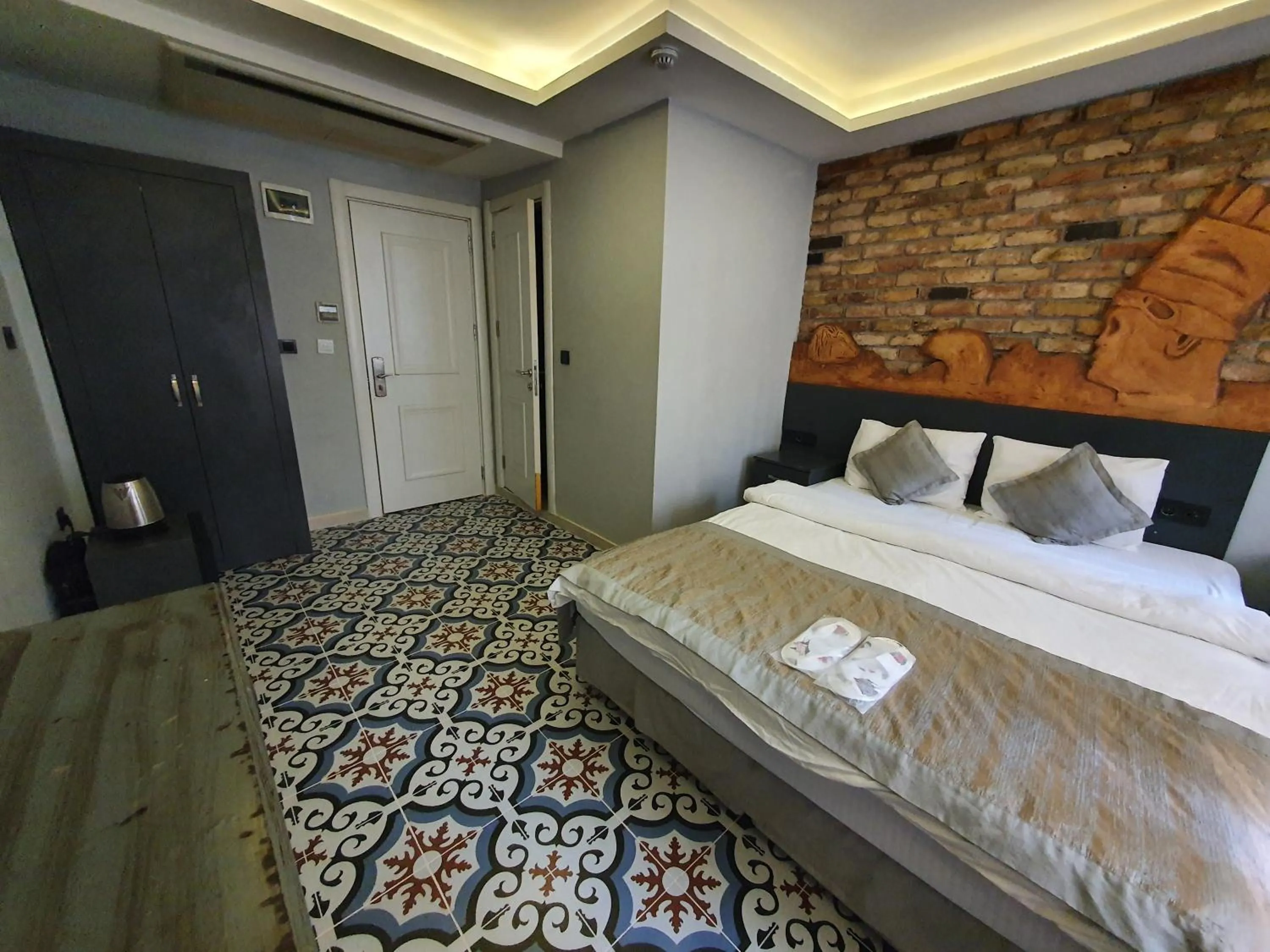 Photo of the whole room, Bed in A Plus Residence