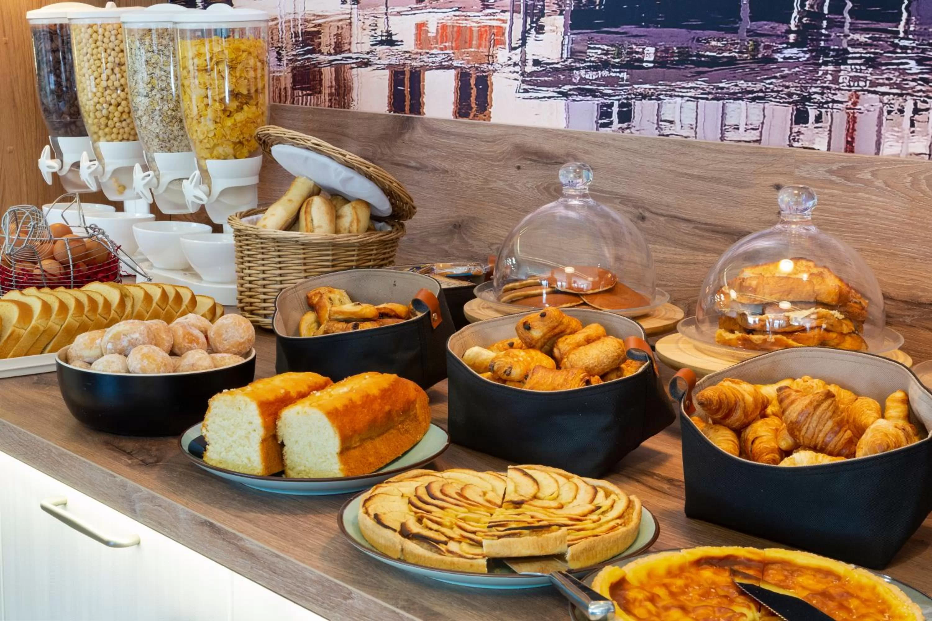 Buffet breakfast in Brit Hotel Confort Amiens