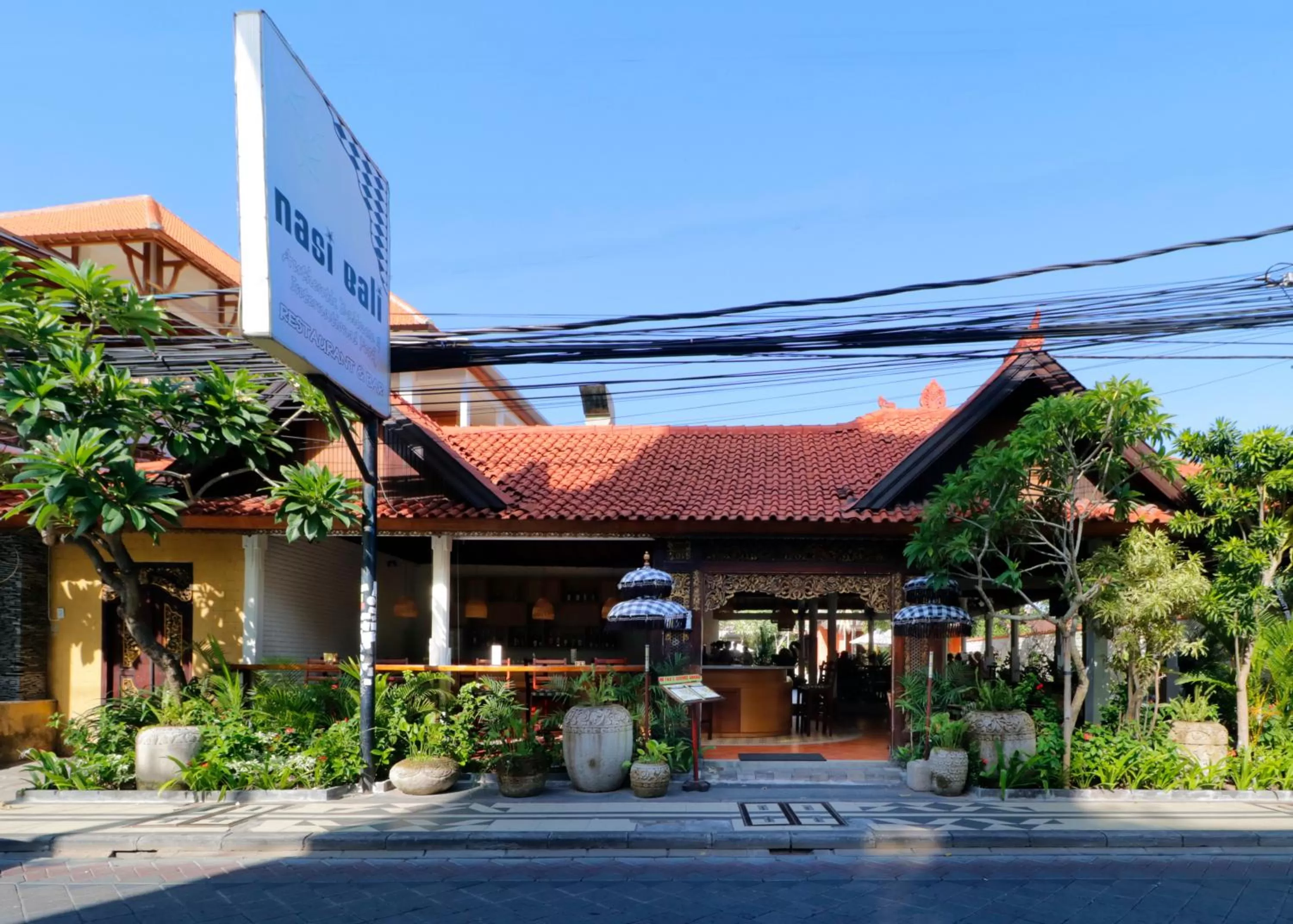 Restaurant/places to eat in Adi Dharma Hotel Legian