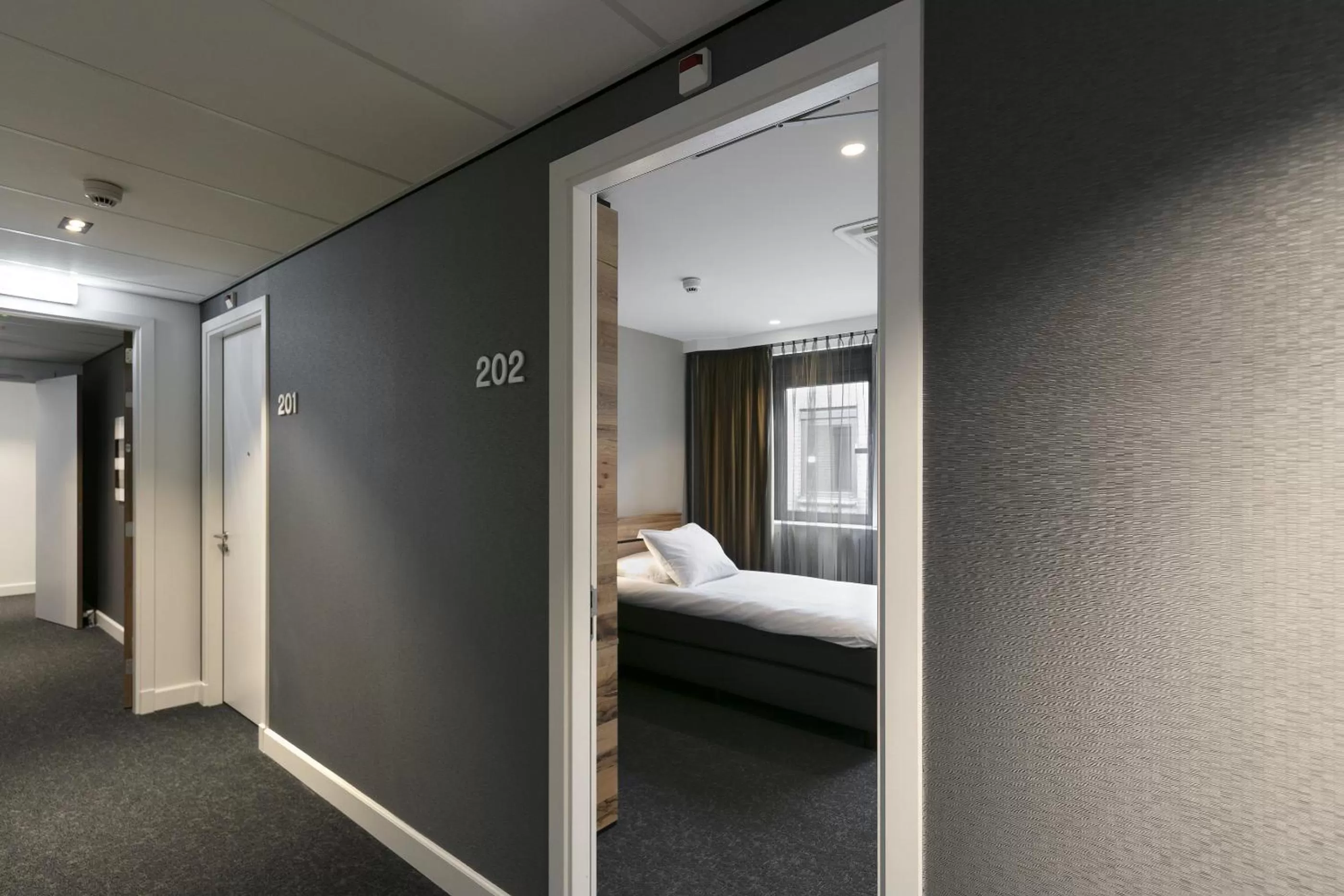 Property building, Bed in Theaterhotel Venlo