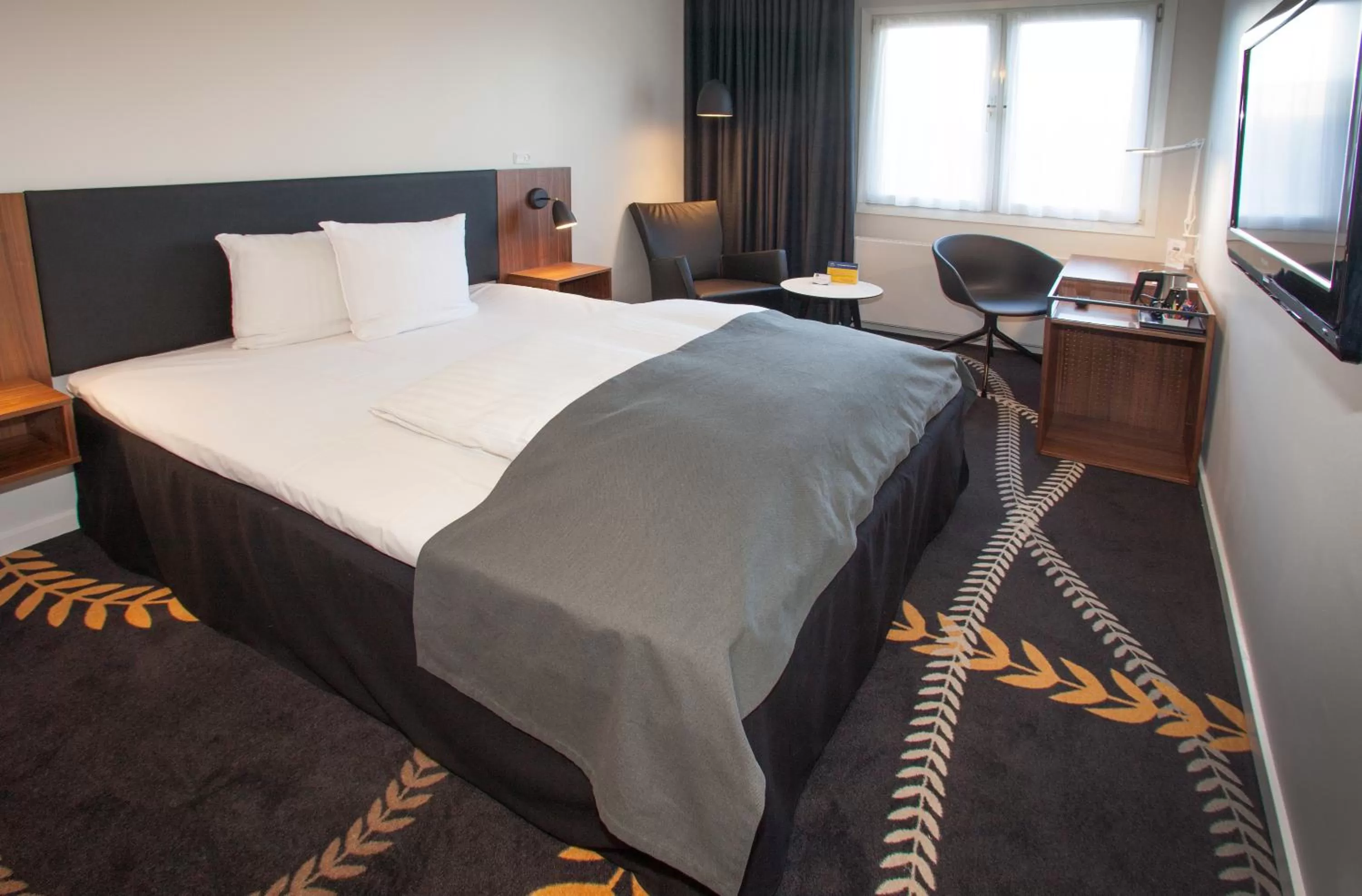 Coffee/tea facilities, Bed in Best Western Plus Hotel Eyde