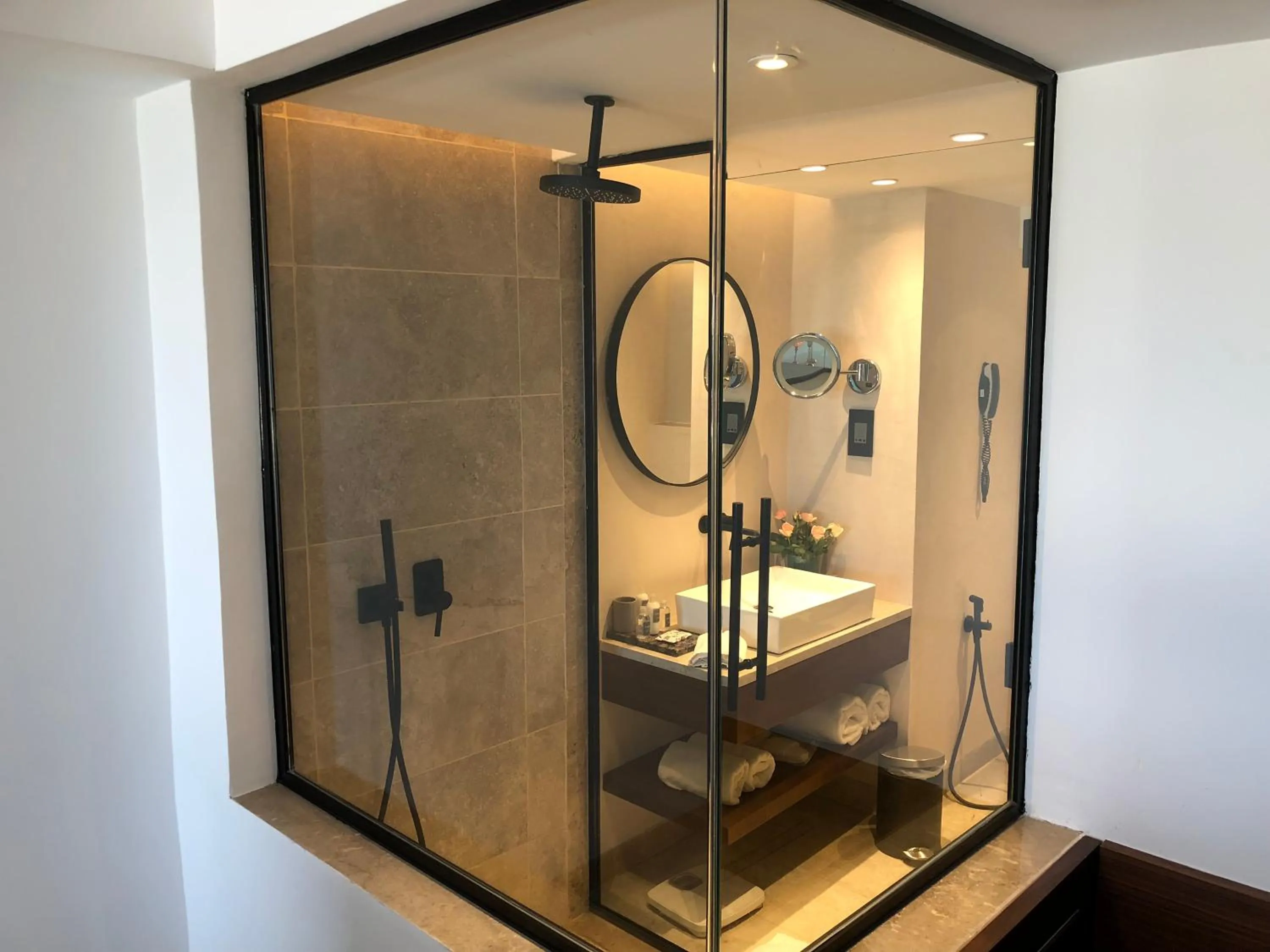 Bathroom in Mövenpick Hotel Gammarth Tunis