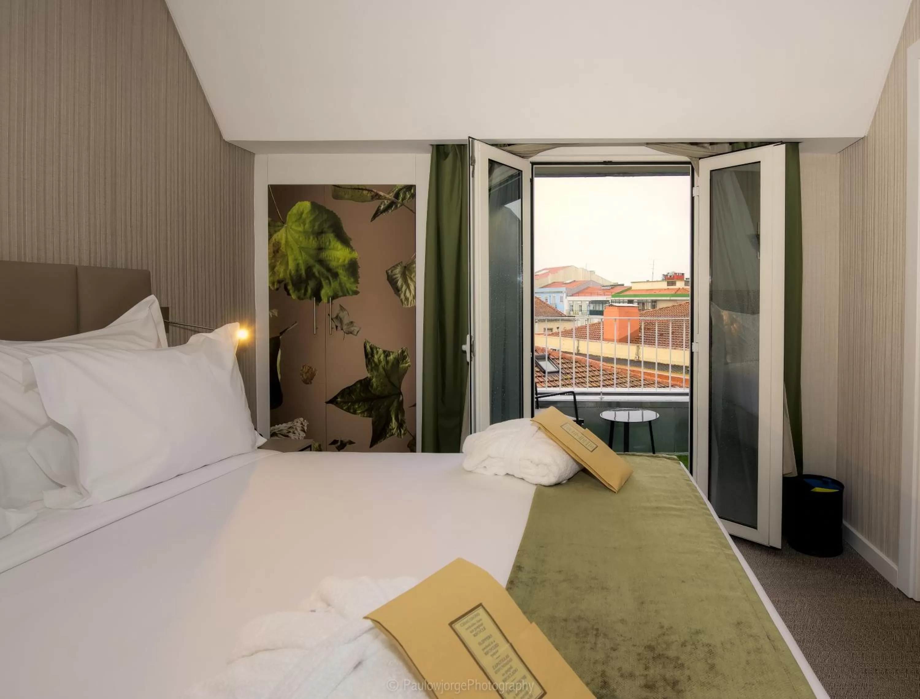 Bed in The Leaf Boutique Hotel Lisbon - Adults Only