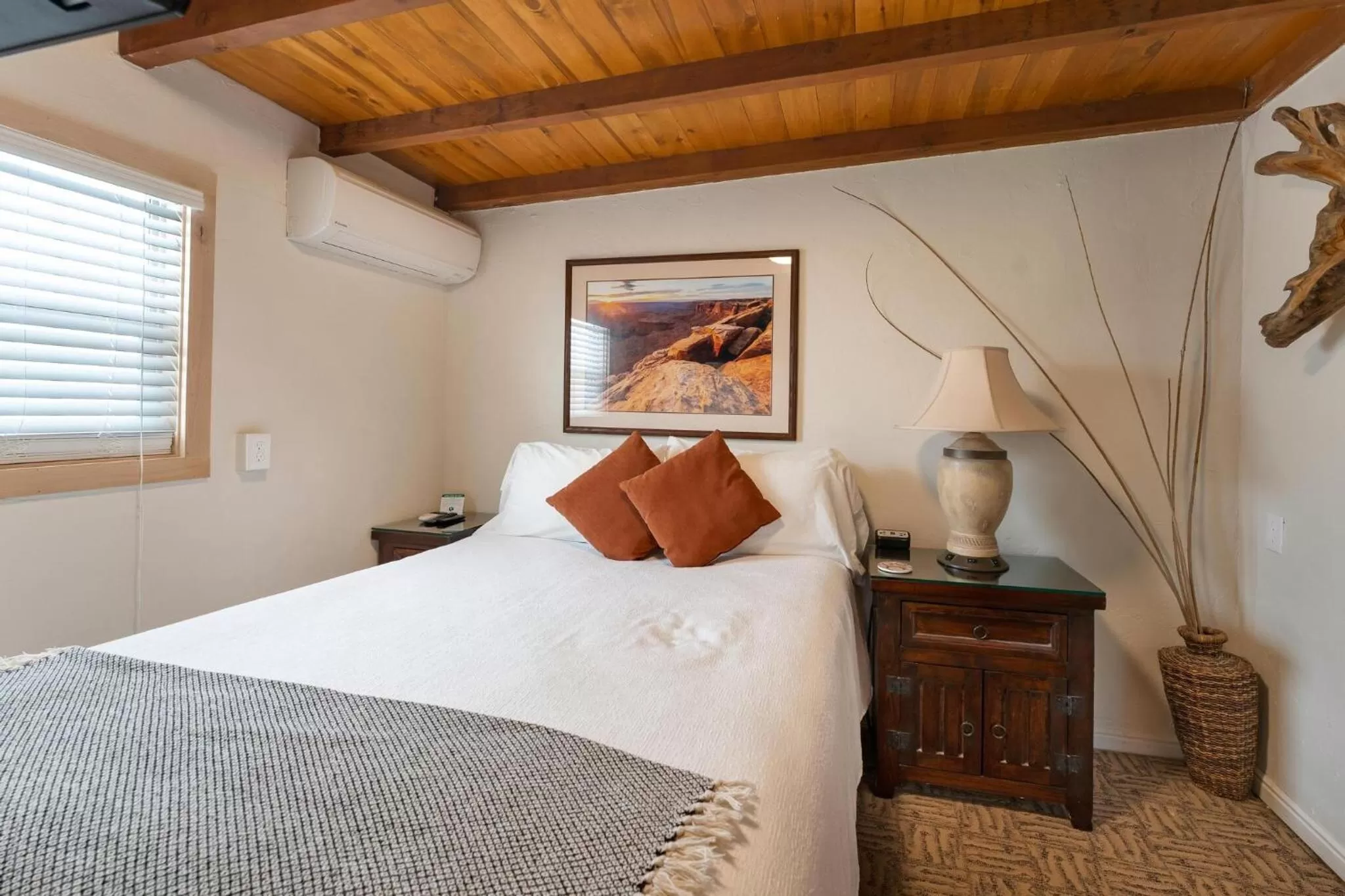 Bed in Stone Lizard Lodge