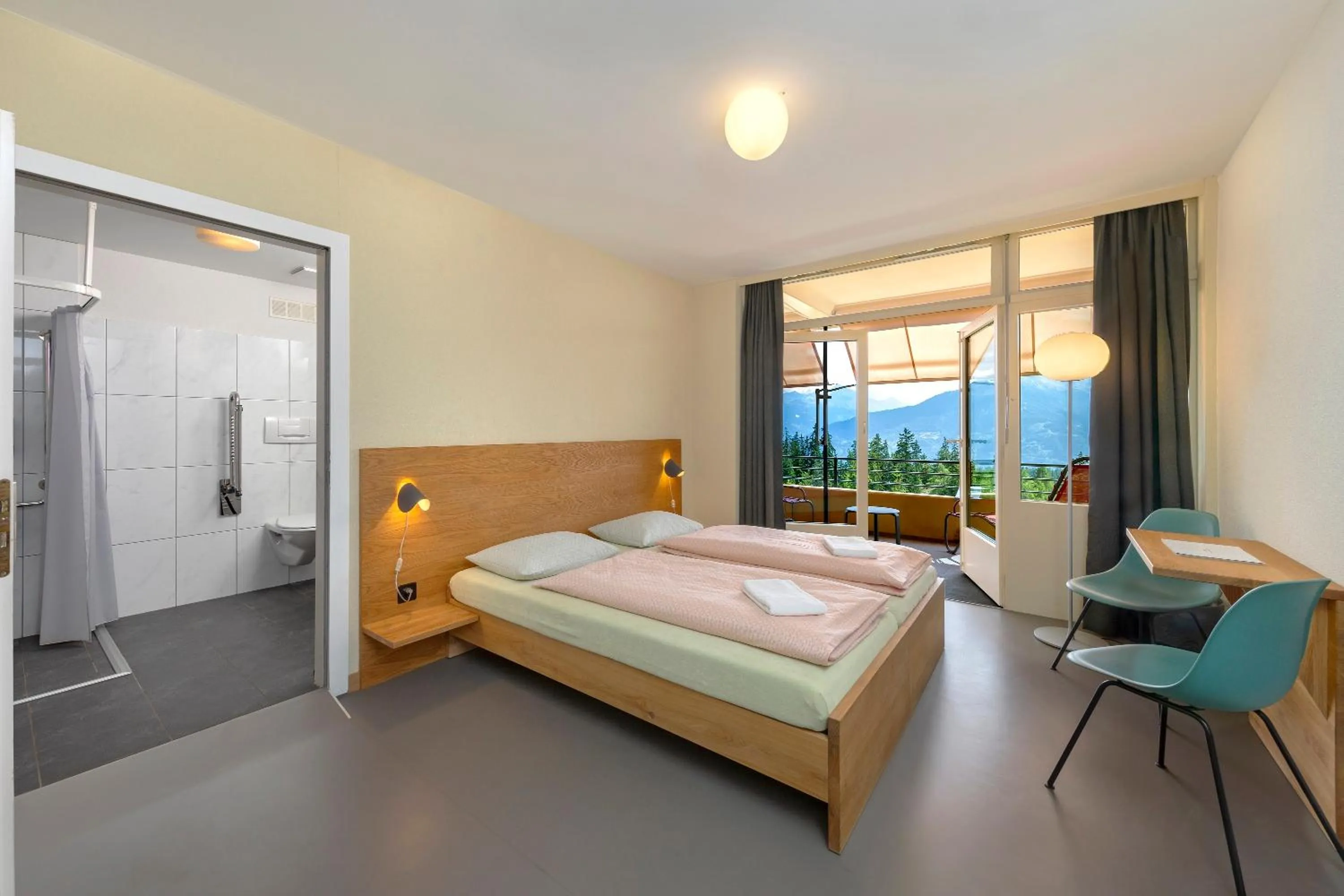 Photo of the whole room, Bed in Crans-Montana Youth Hostel