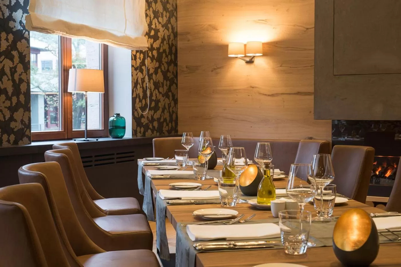 Restaurant/places to eat in Hotel Bayerischer Hof