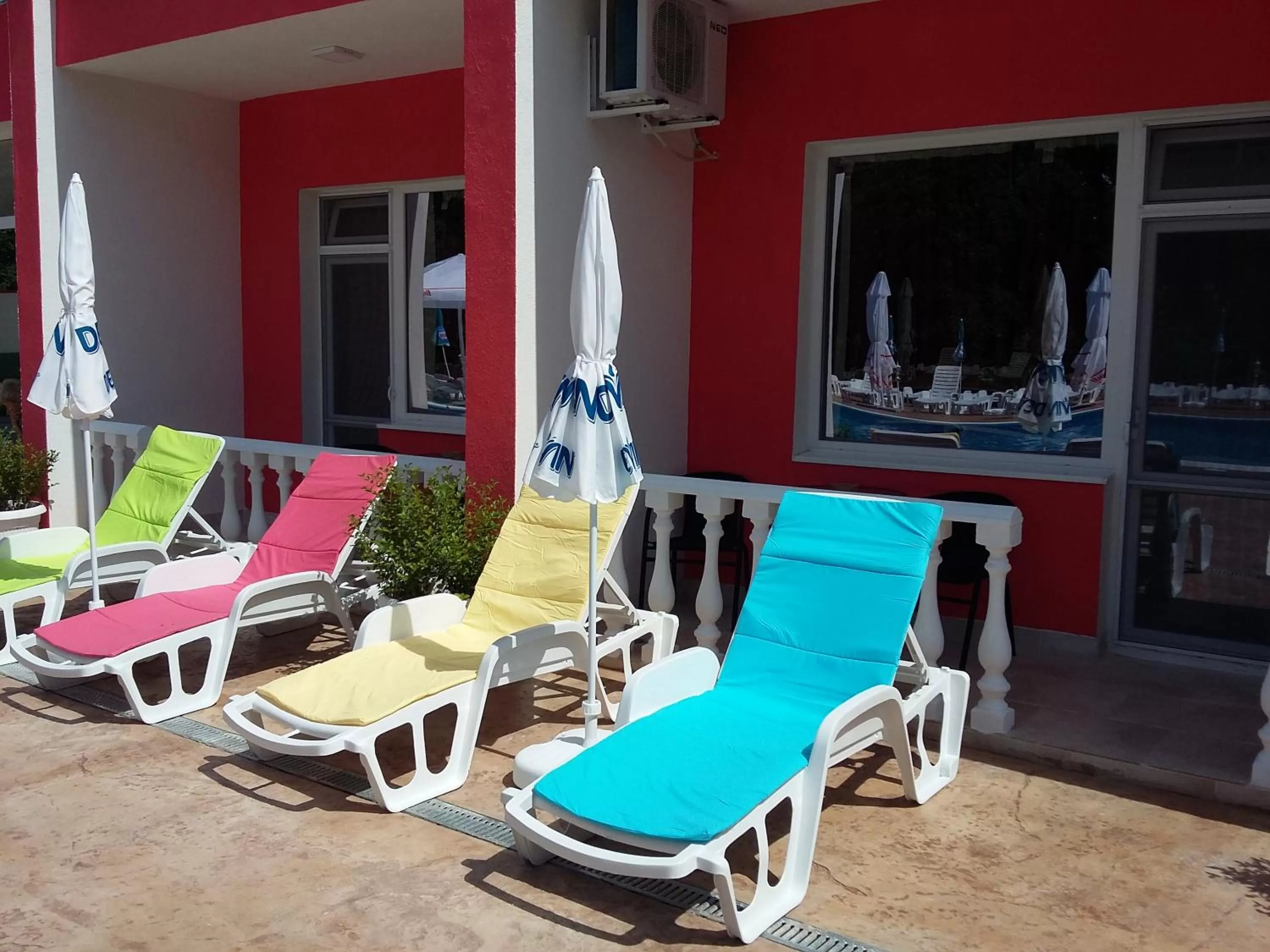 Swimming pool in Hotel Afrodita Dimitrovgrad BG