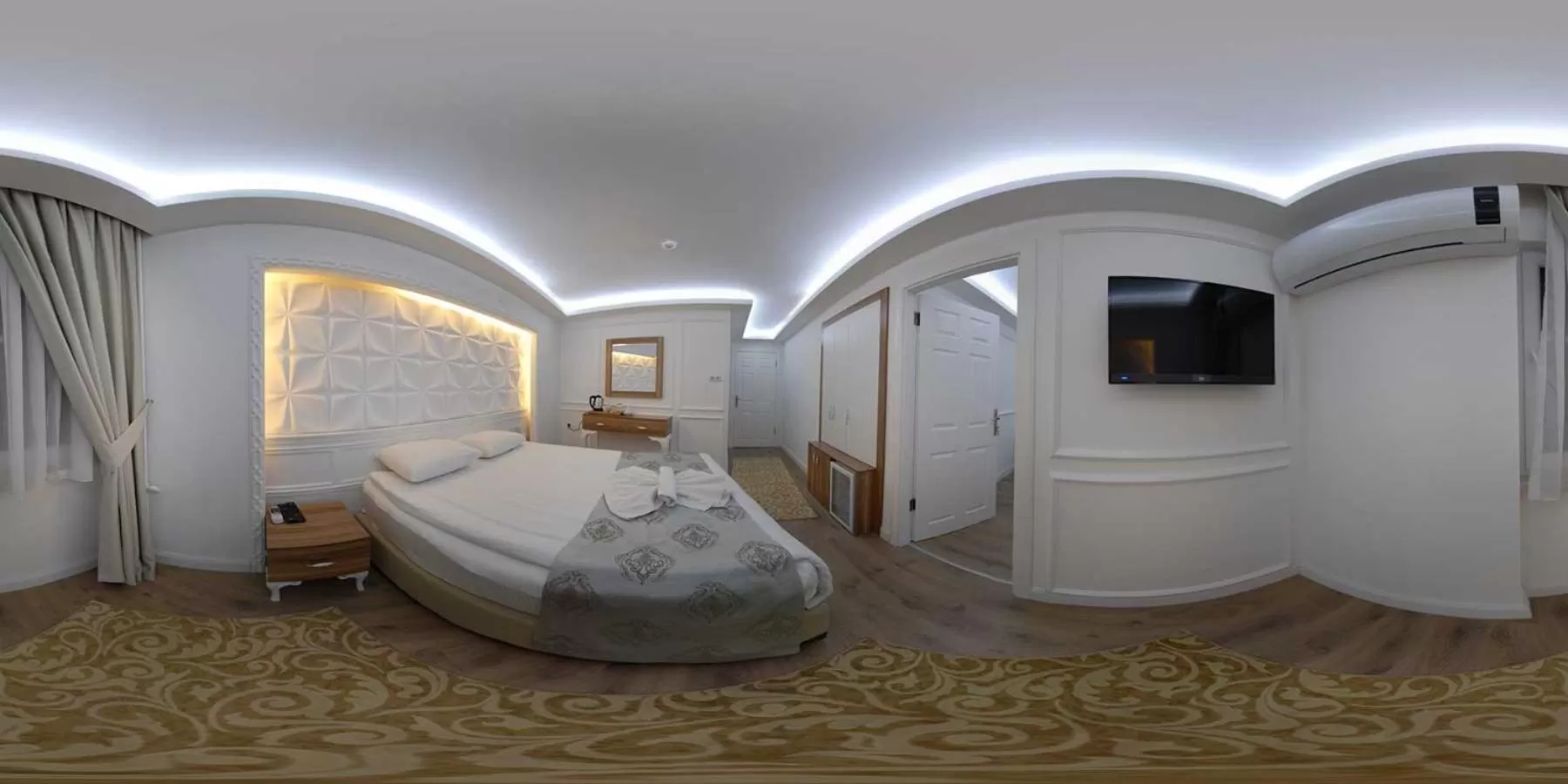 Luxury Suite in Grand Heykel Hotel