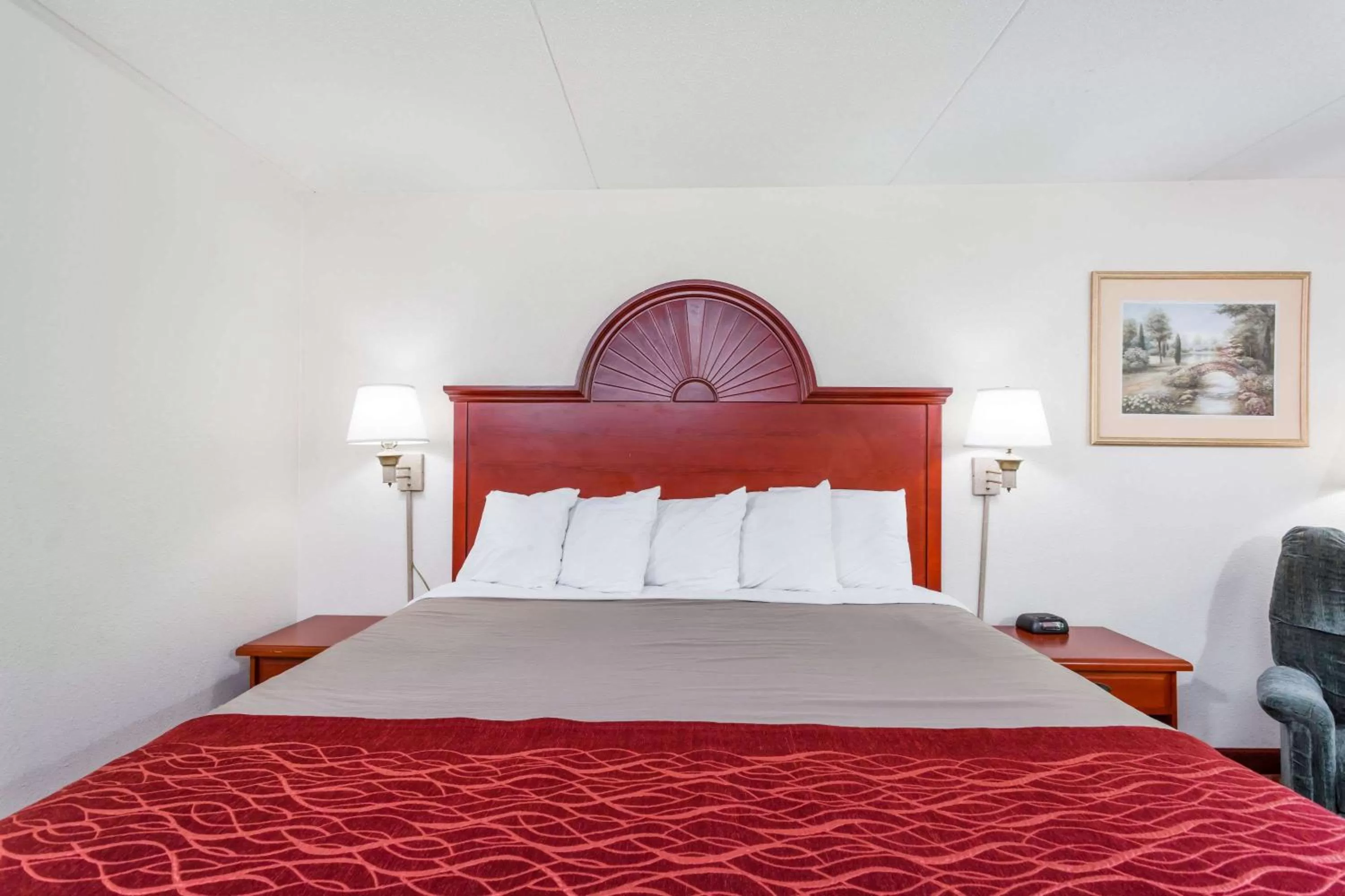 Photo of the whole room in Days Inn by Wyndham Winston Salem North