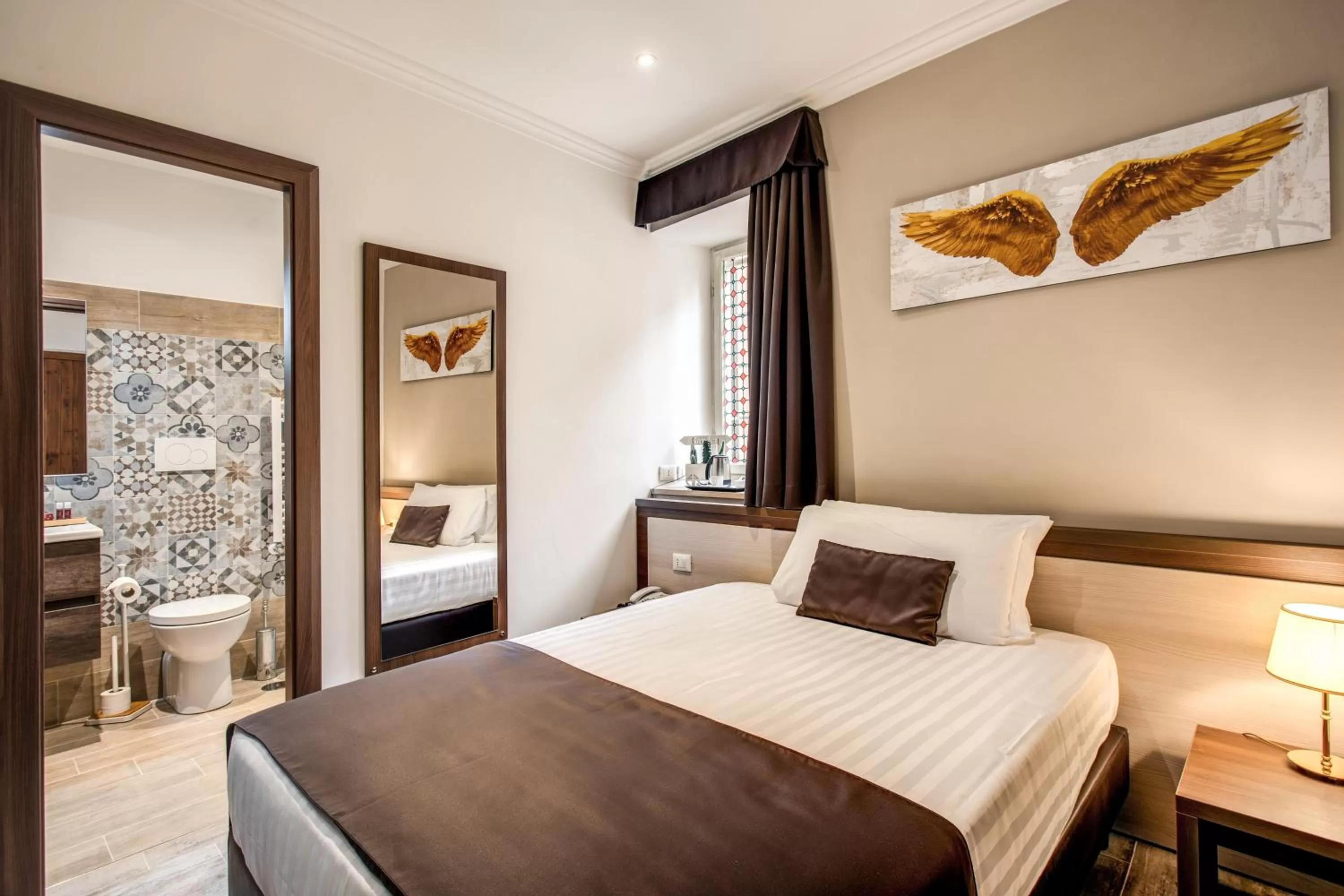 Bed in Rome Garden Hotel