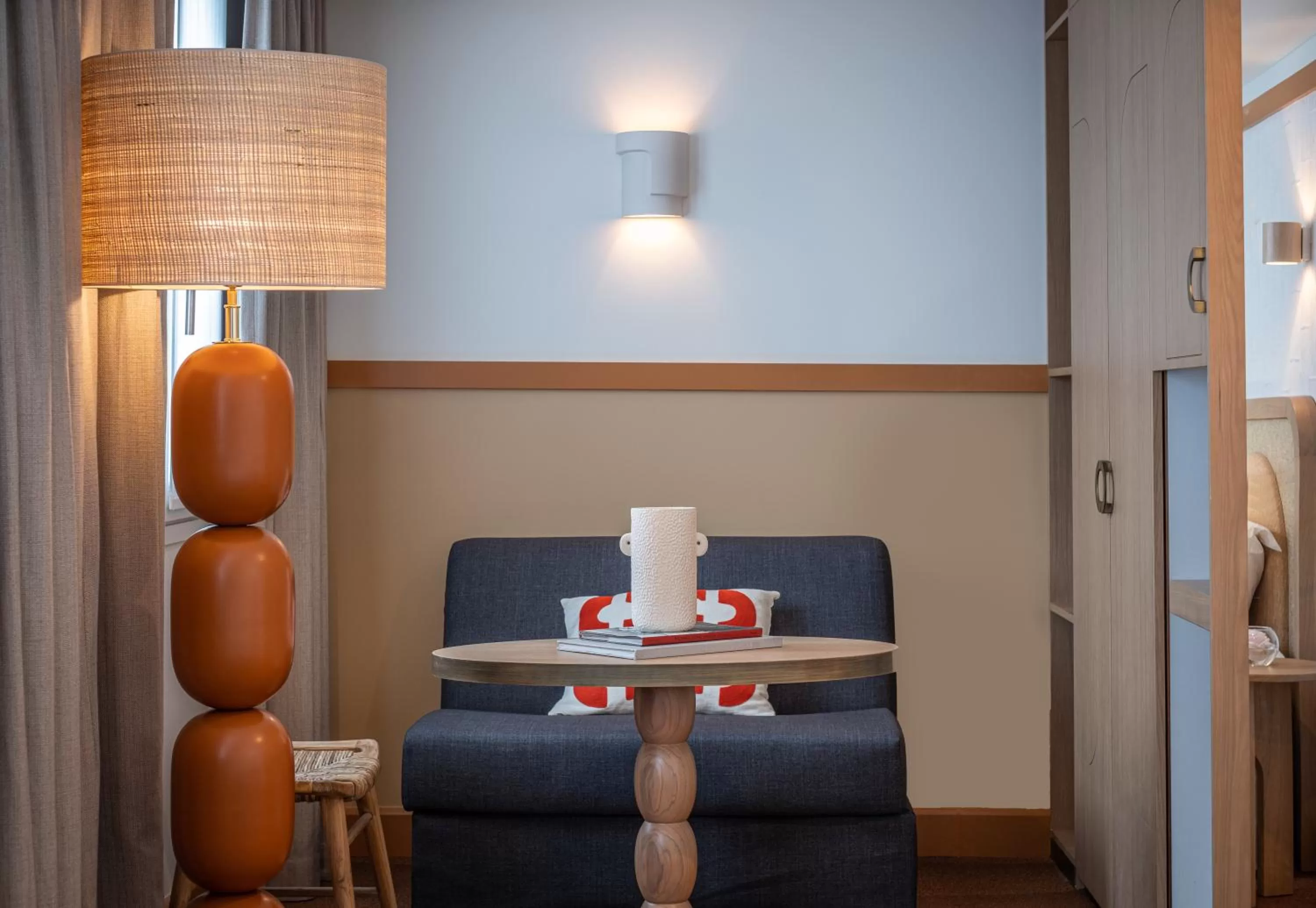 Seating area in Hôtel Le Monna Lisa by Inwood Hotels