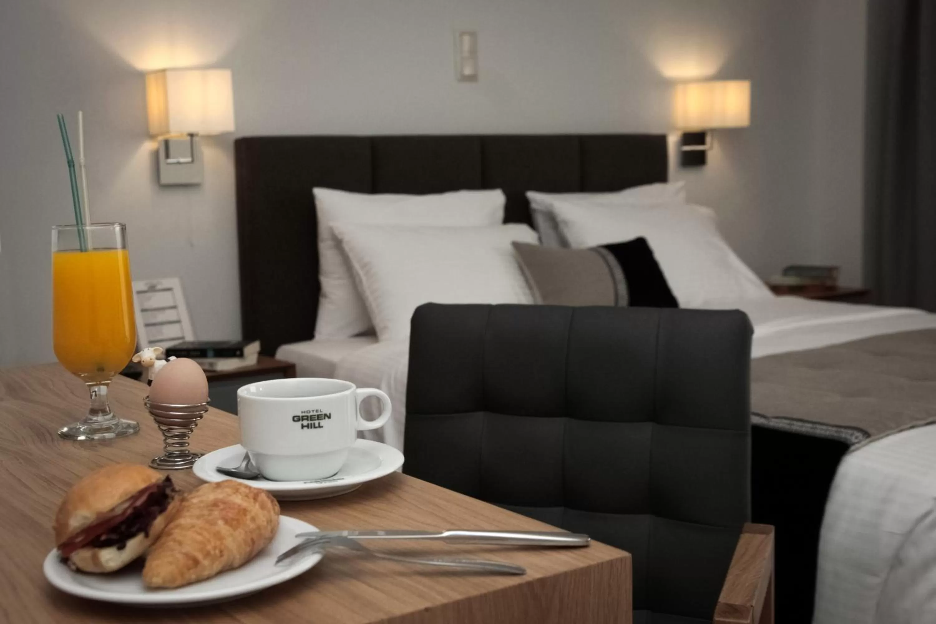 Bed in Green Hill Hotel