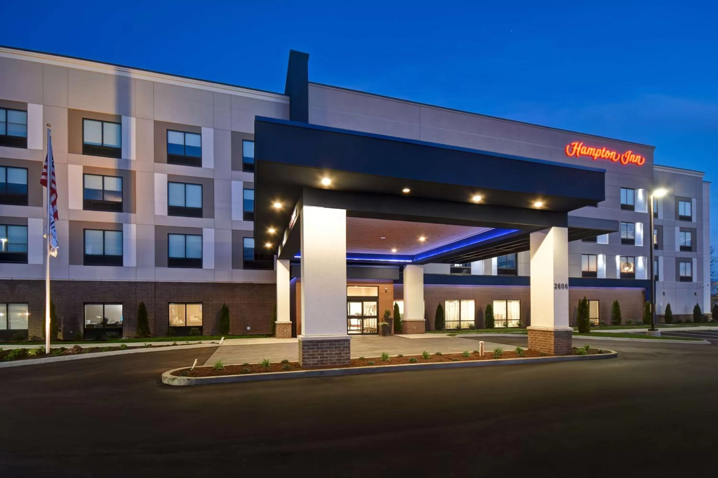 Property building in Hampton Inn Pleasant View