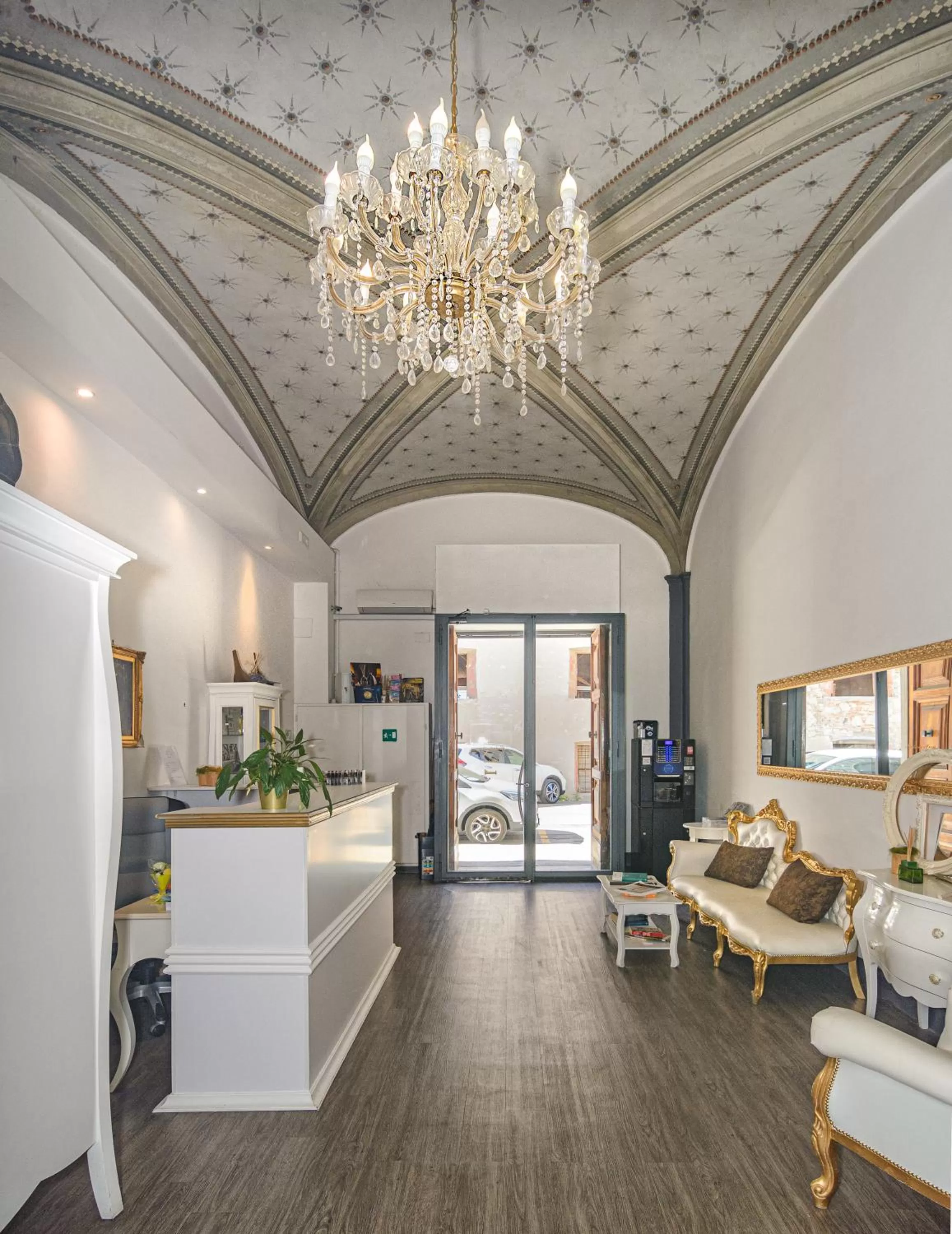 Lobby or reception, Bed in B&B Relais Inn Lucca