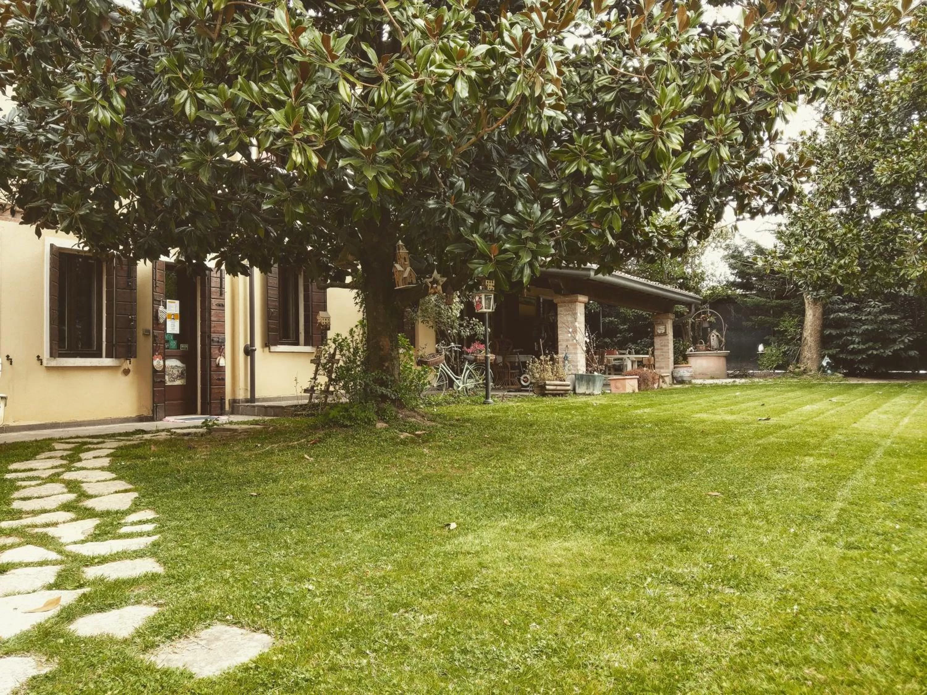 Property building in B&B Casa Camilla