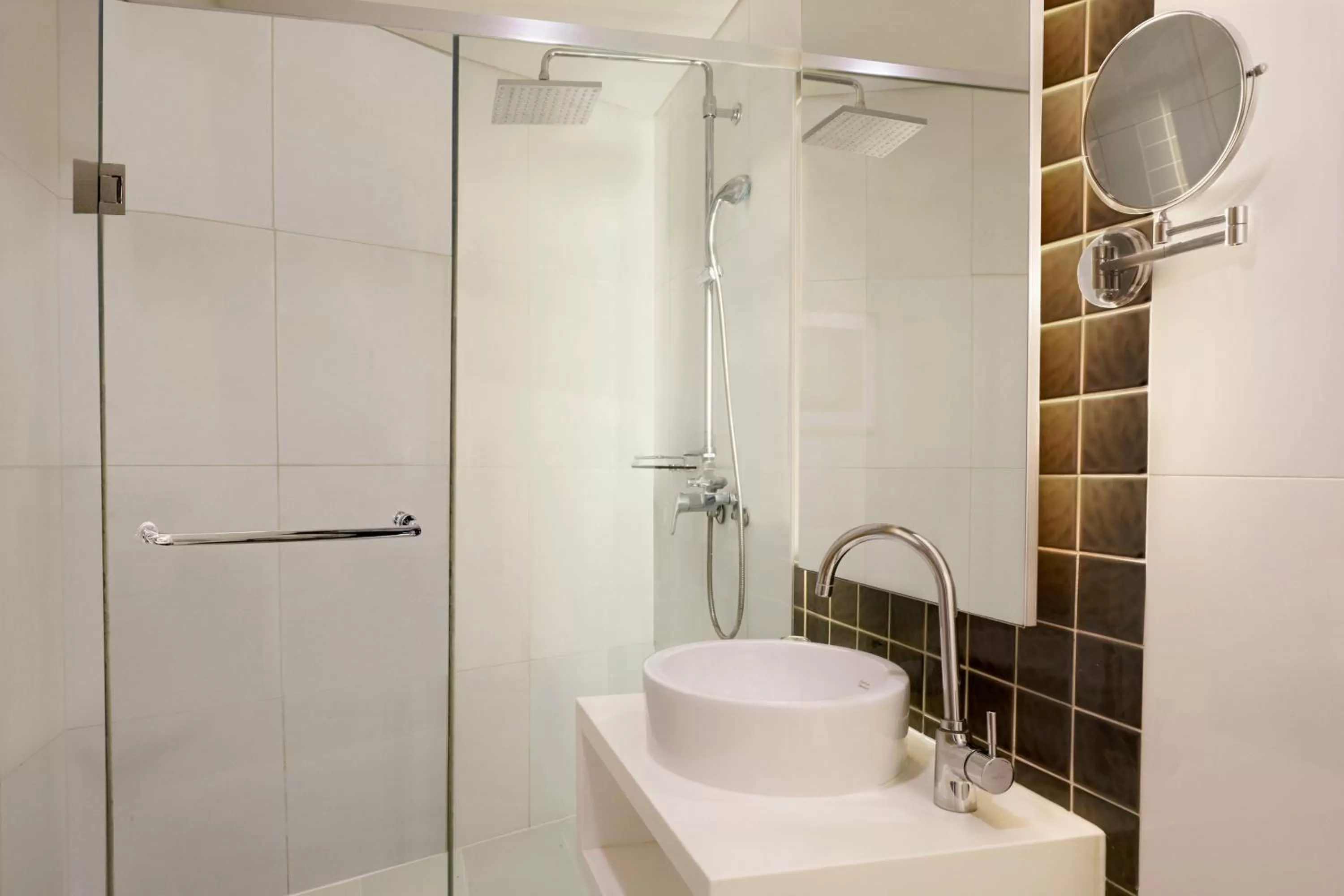 Bathroom in Four Points by Sheraton Seoul, Guro