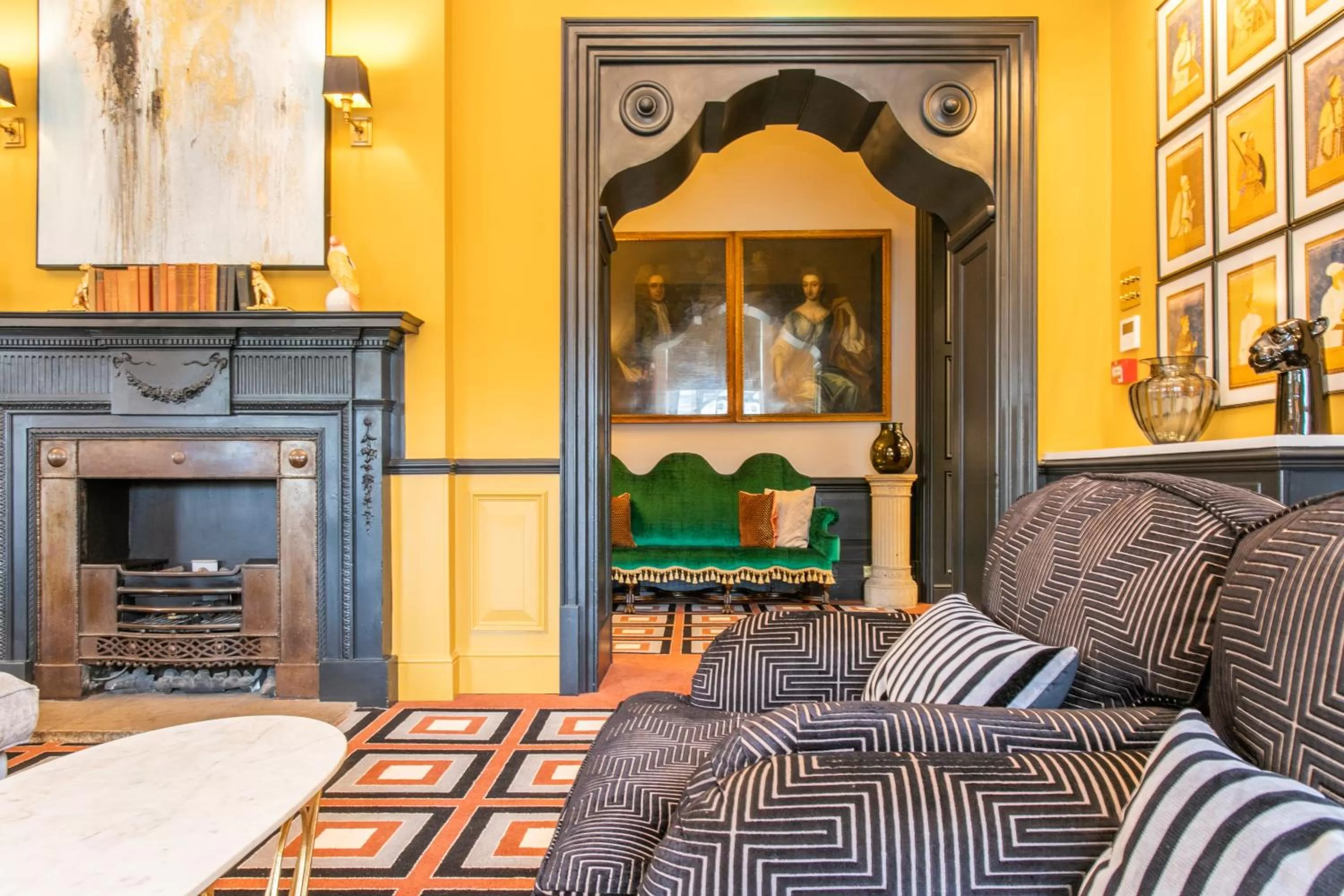 Lounge or bar in Bedford Swan Hotel and Thermal Spa