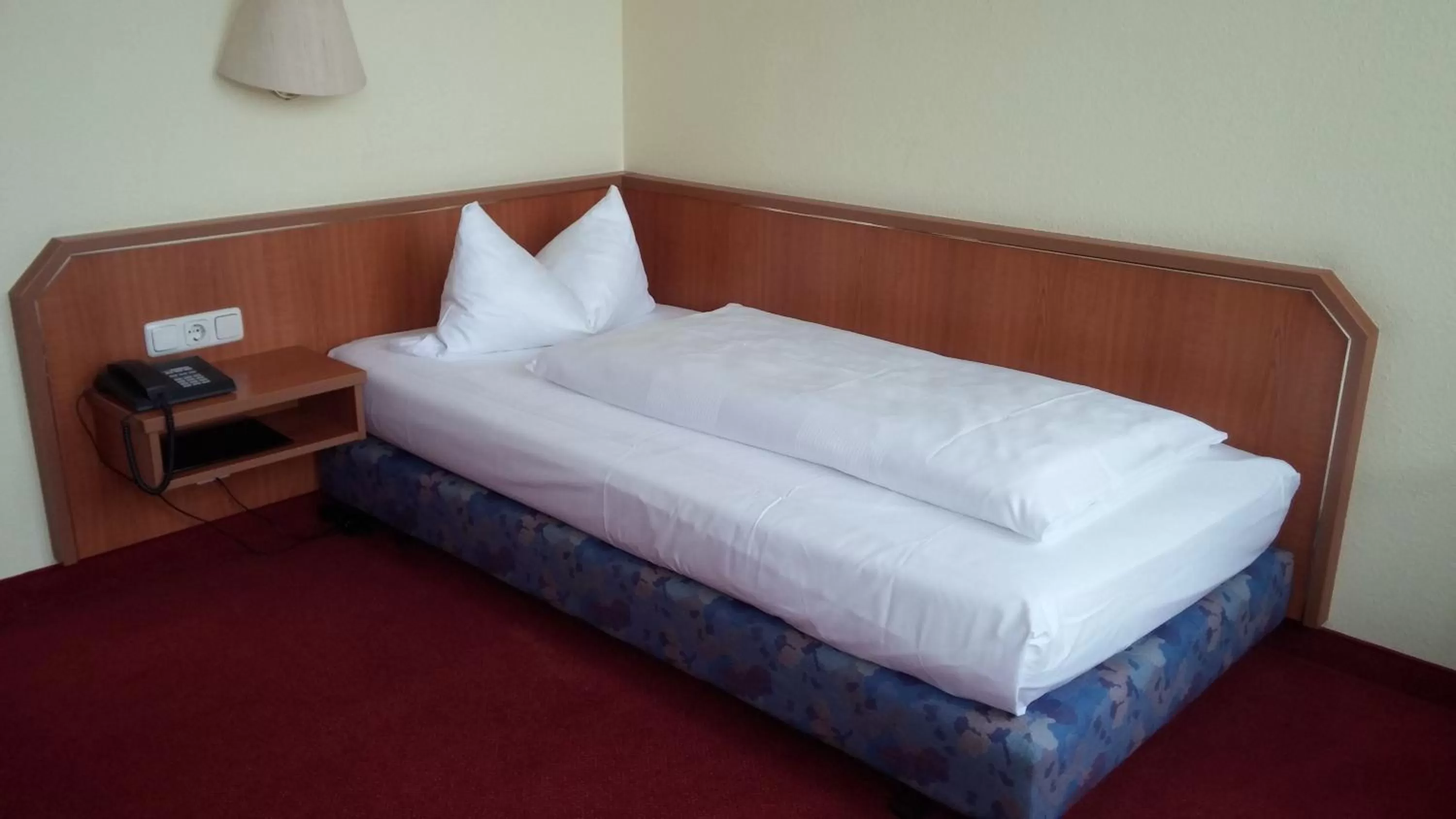 Photo of the whole room, Bed in Hotel Berliner Ring