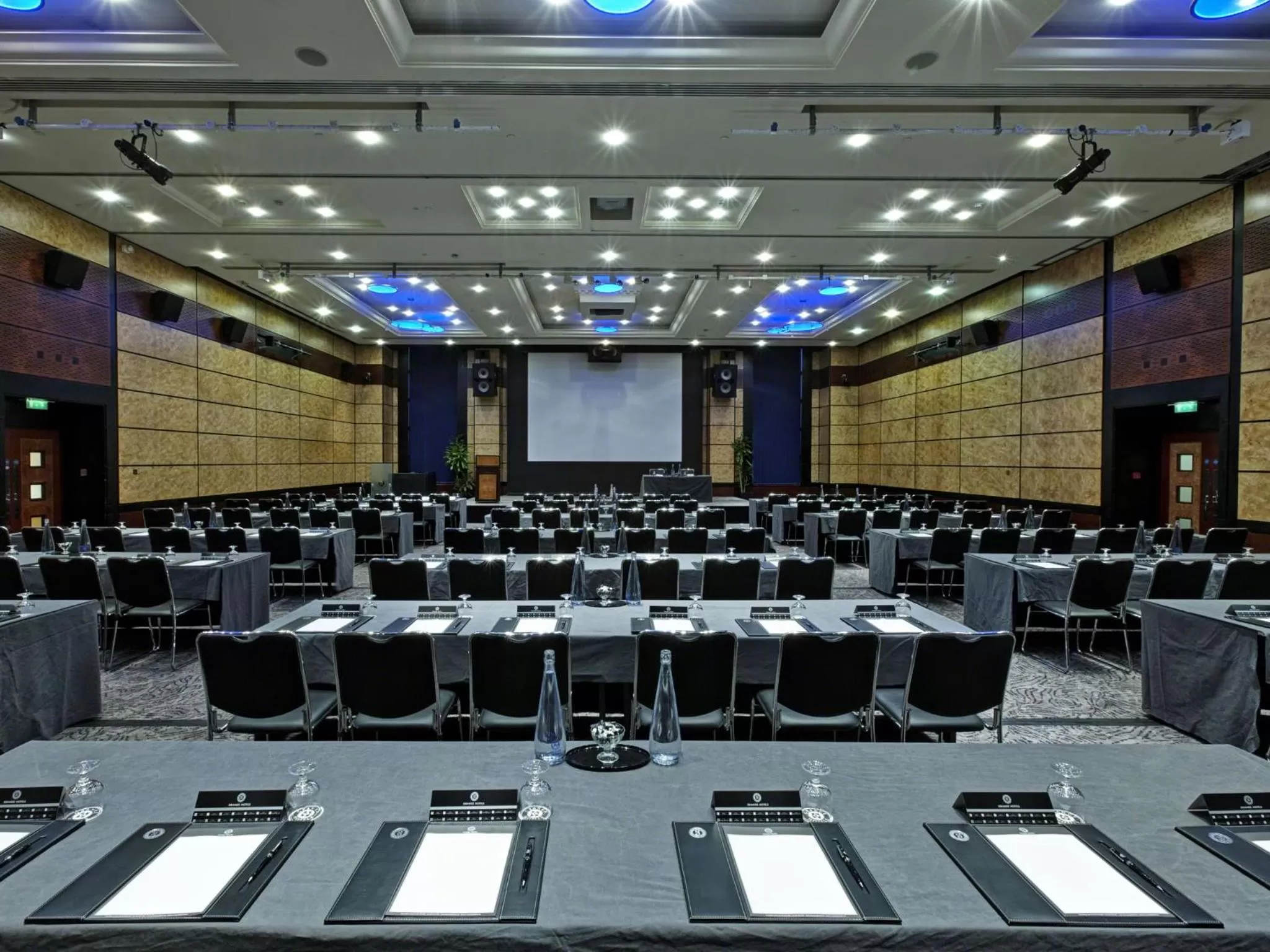 Banquet/Function facilities in Leonardo Royal Hotel London City - Tower of London