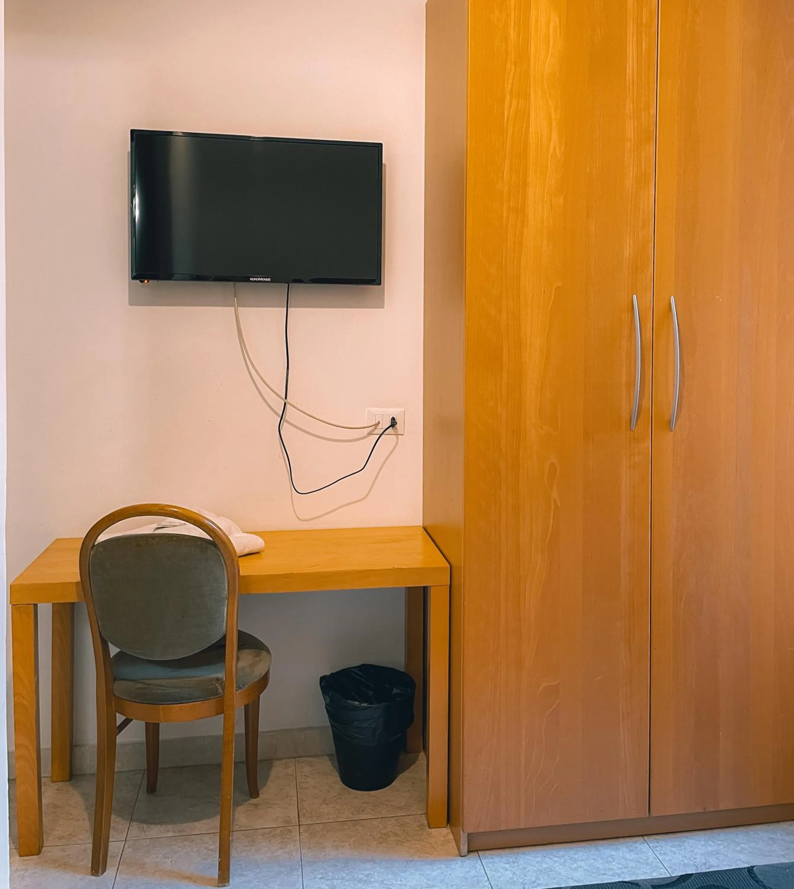 TV and multimedia in Hotel Fiorenza