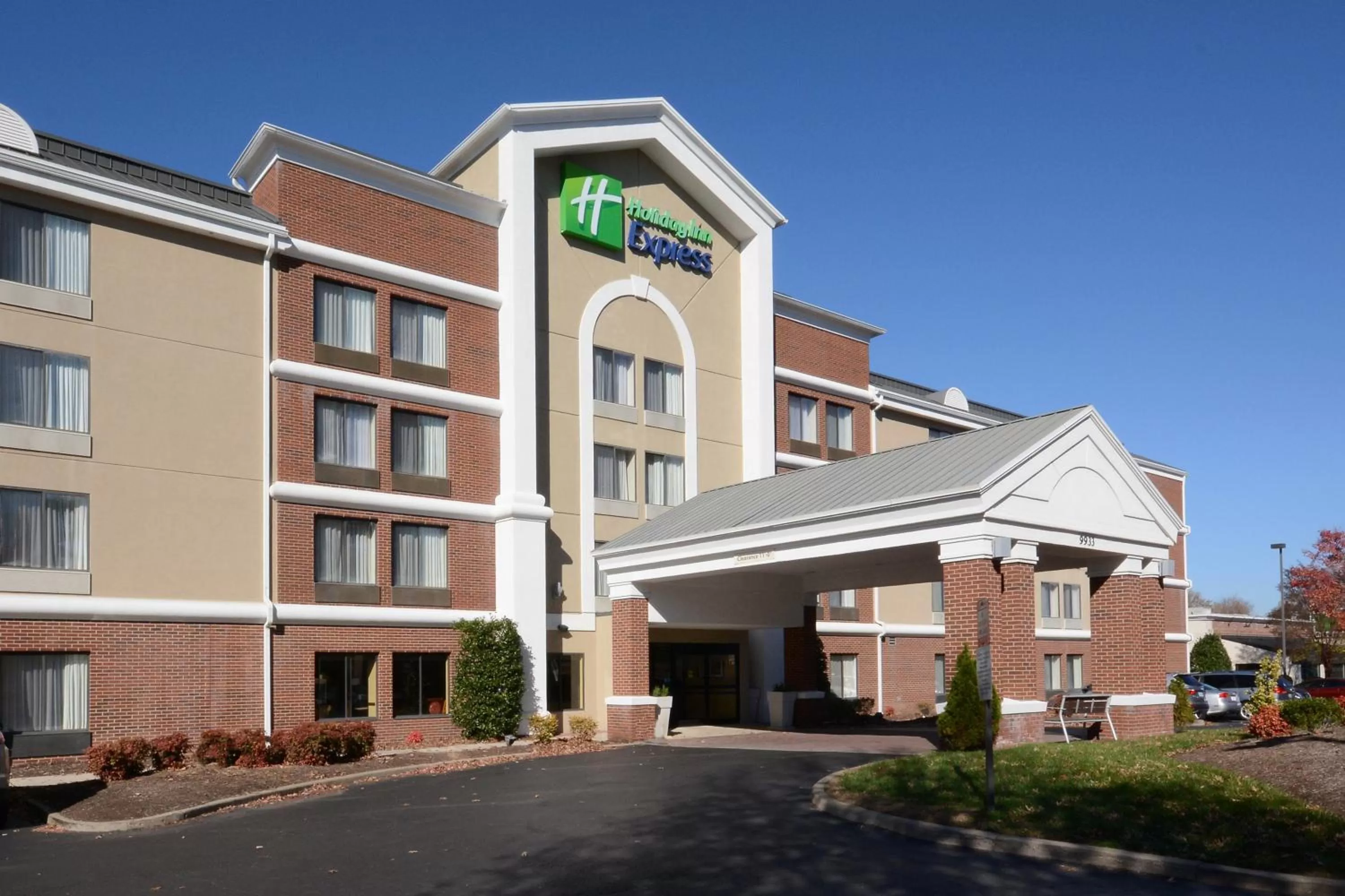 Property building in Holiday Inn Express Richmond I-64 Short Pump Area by IHG