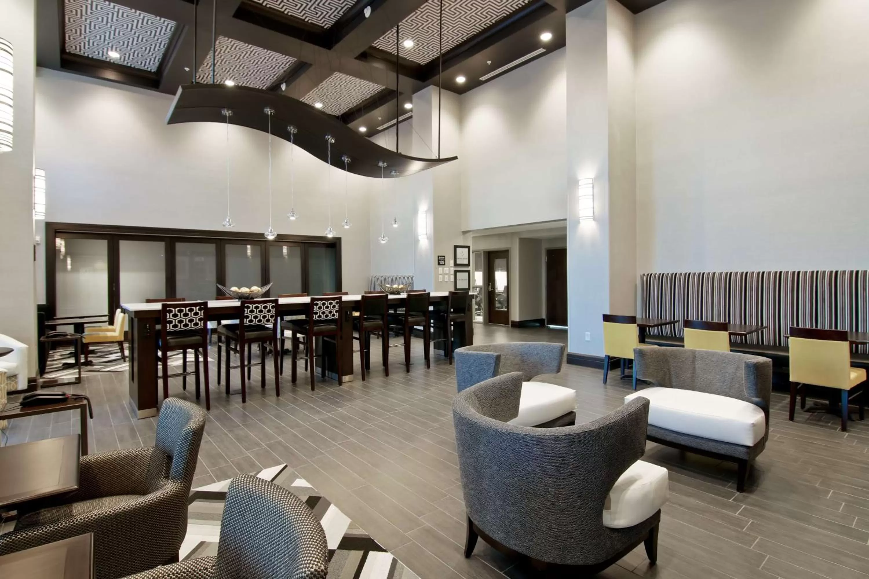 Lobby or reception in Hampton Inn & Suites Bellevue Downtown/Seattle