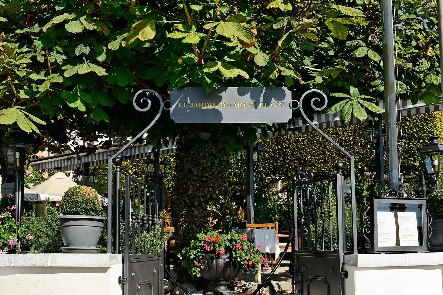 Garden in Romantik Hotel Mont Blanc au Lac