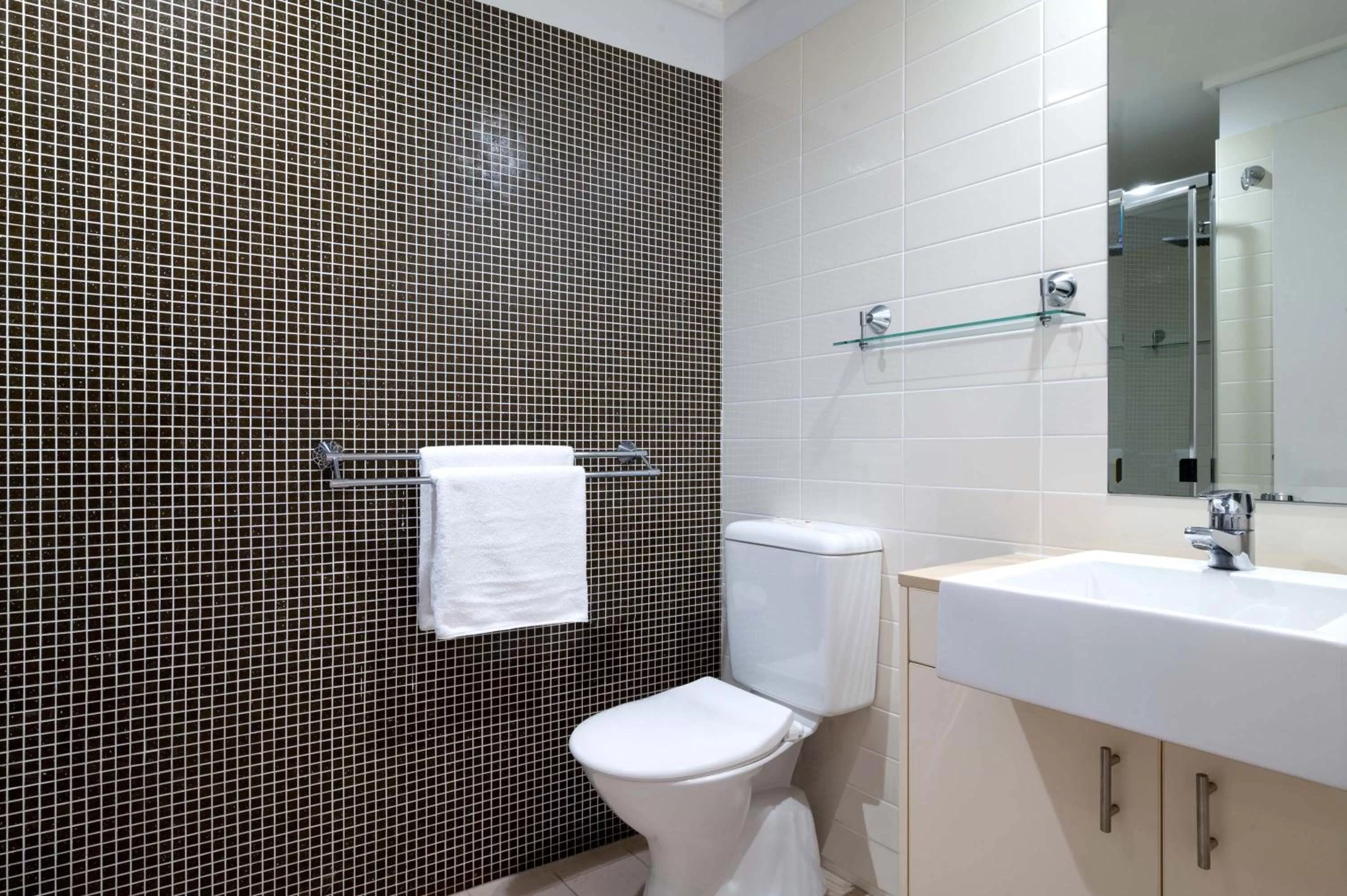 Bathroom in Mantra The Observatory