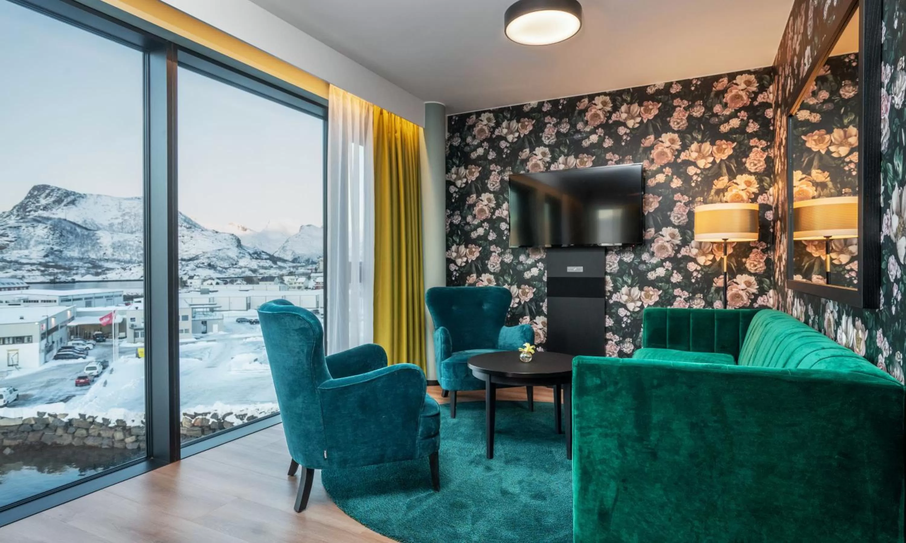 Seating area in Thon Hotel Svolvær