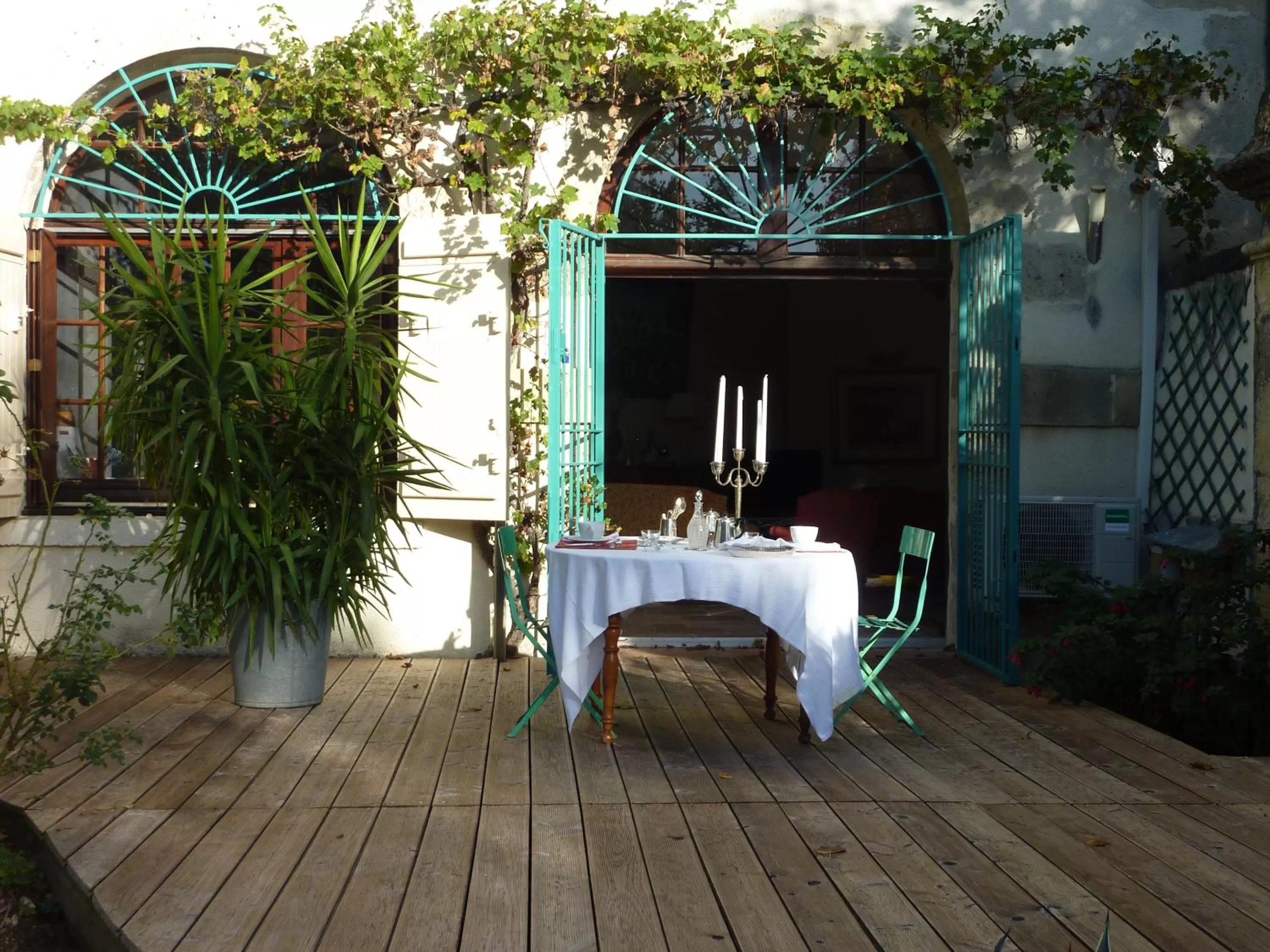 Patio in Beaux Chênes