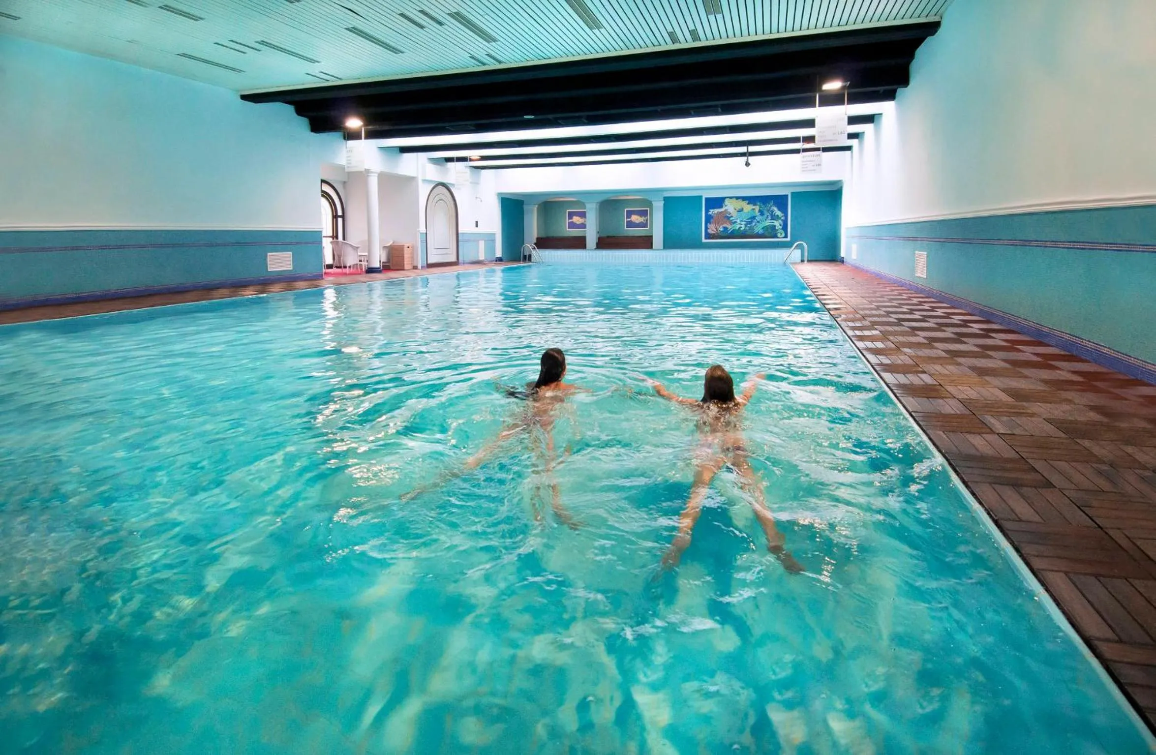 Swimming pool in Grand Hotel Bristol